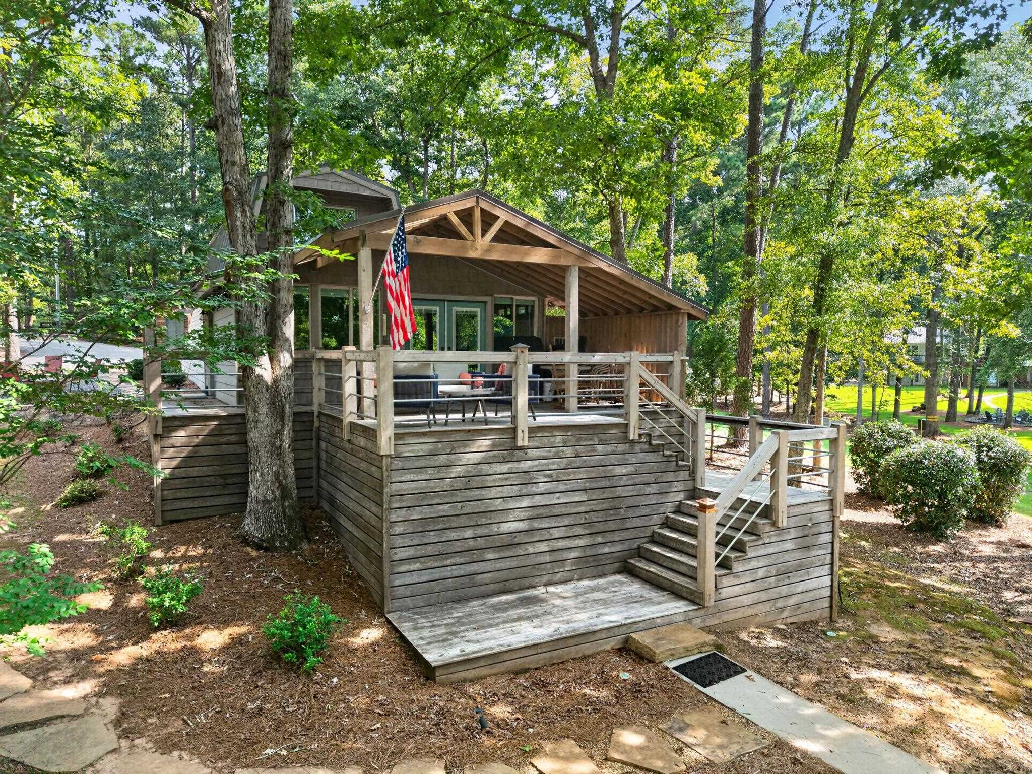 1000 TREE-A-COON PLACE