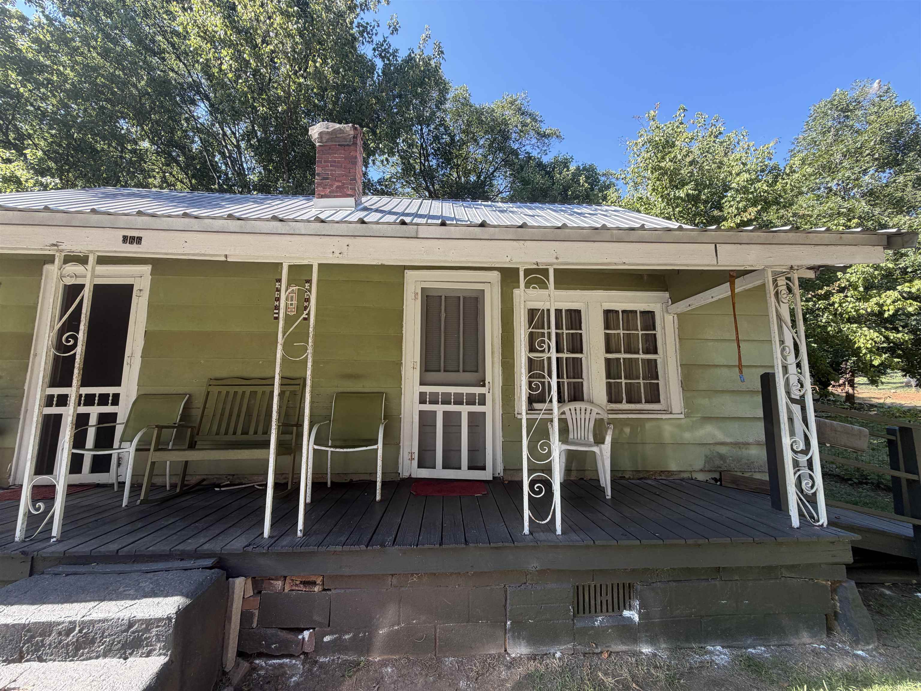 366 CANAAN CIRCLE