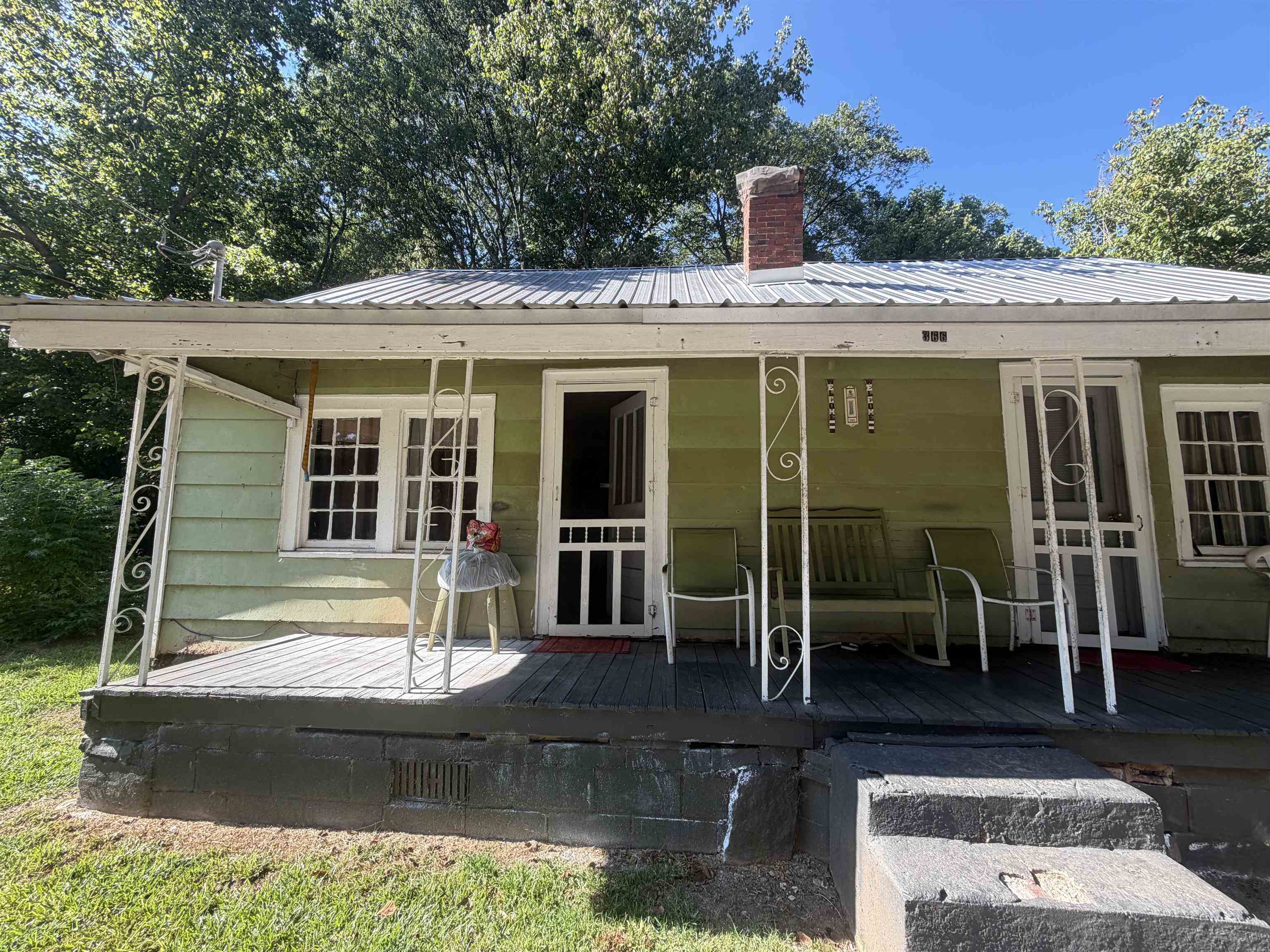 366 CANAAN CIRCLE