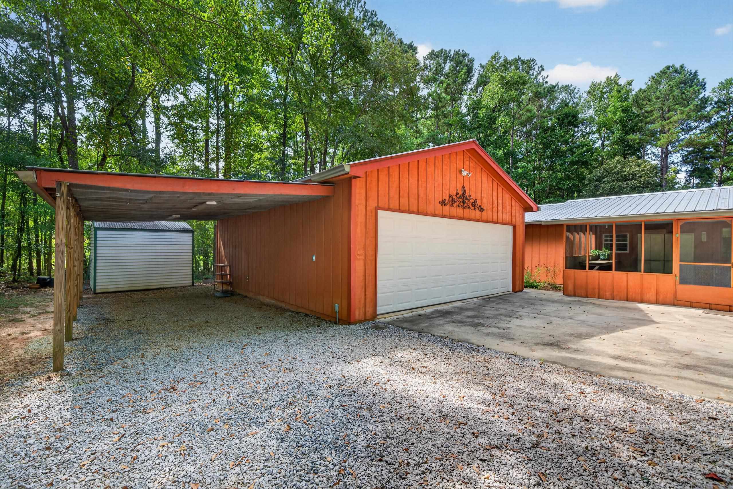 923 CROOKED CREEK ROAD