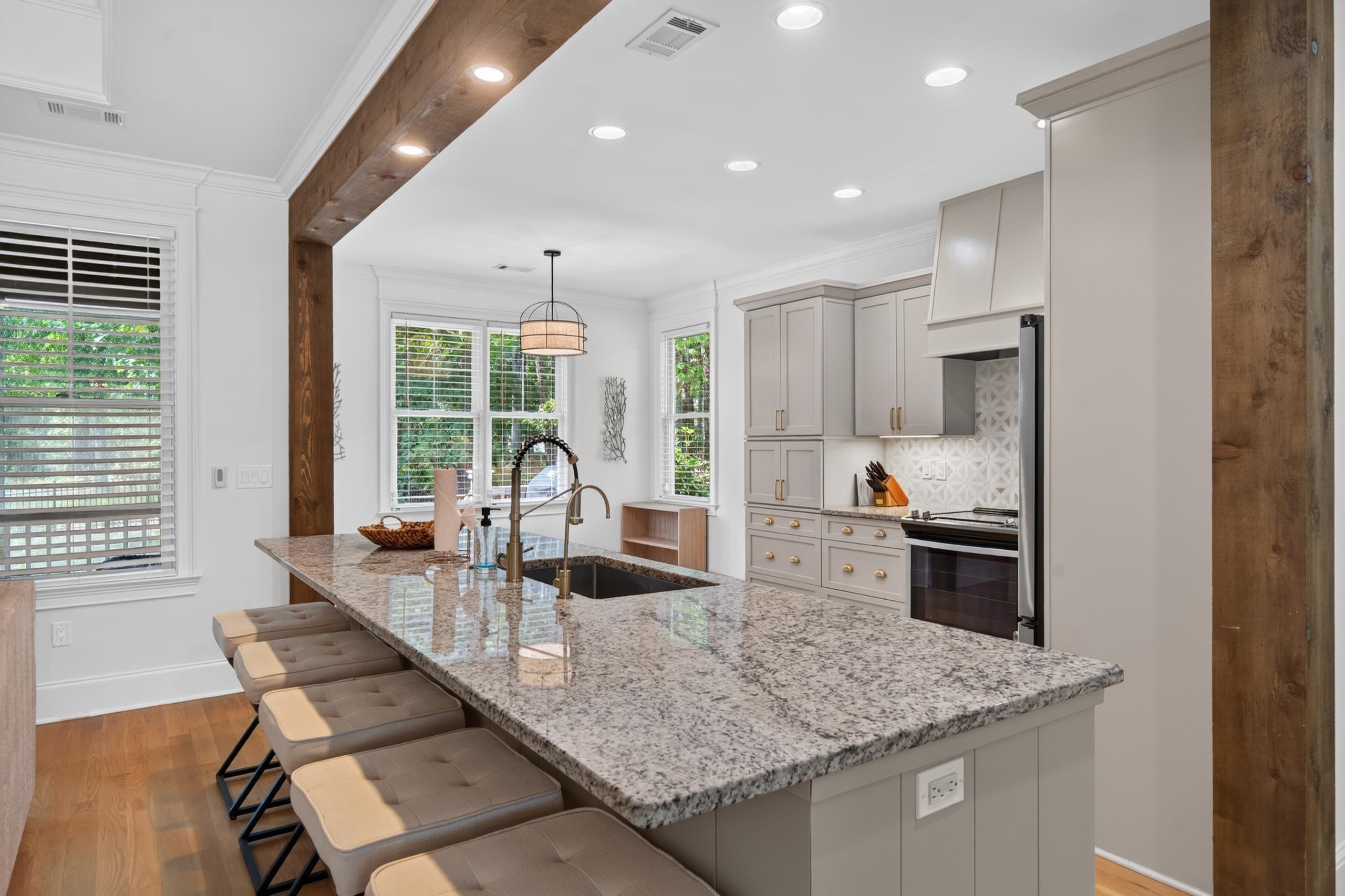 1000 FAIRWAY RIDGE ROAD
