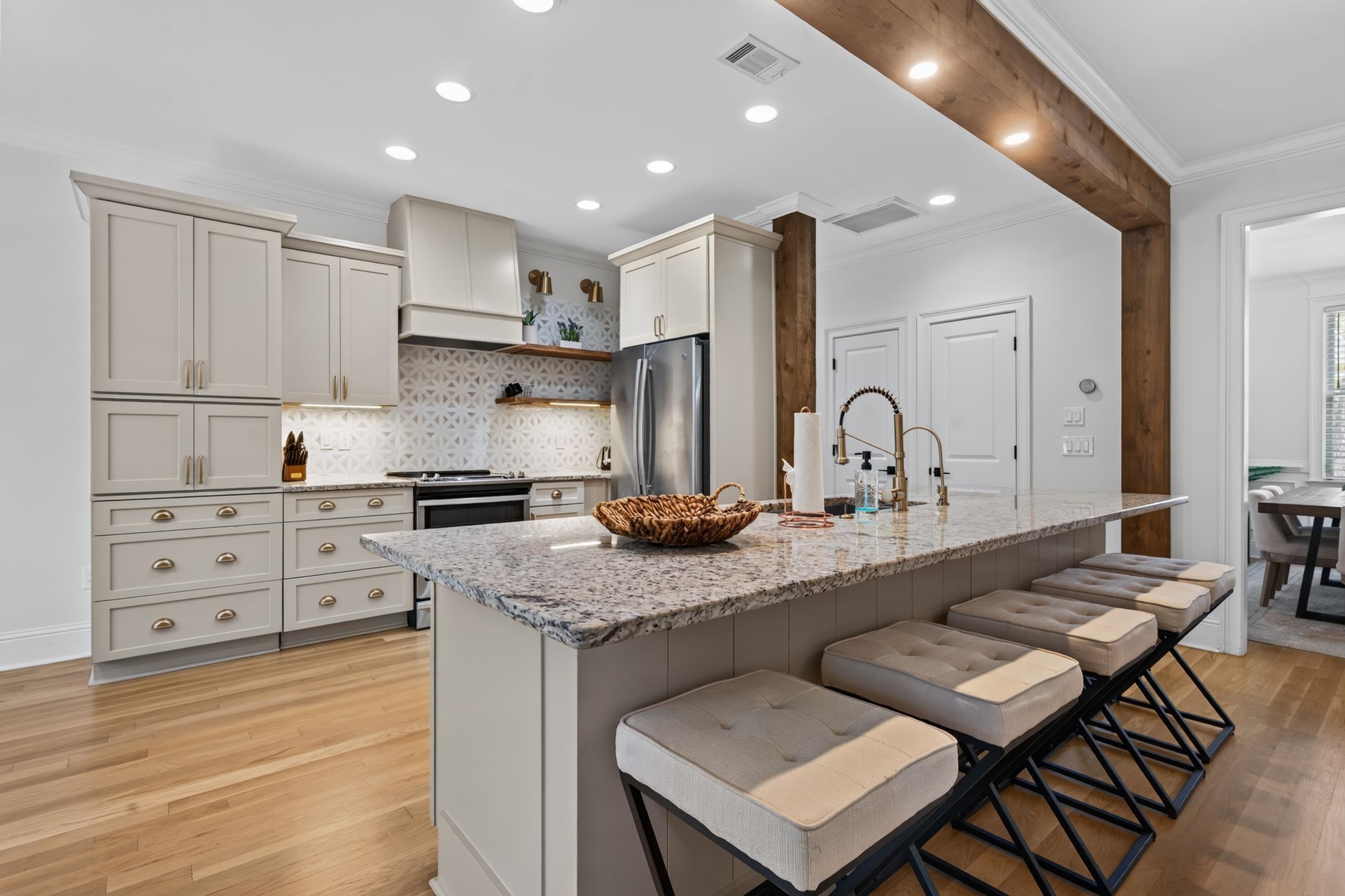 1000 FAIRWAY RIDGE ROAD