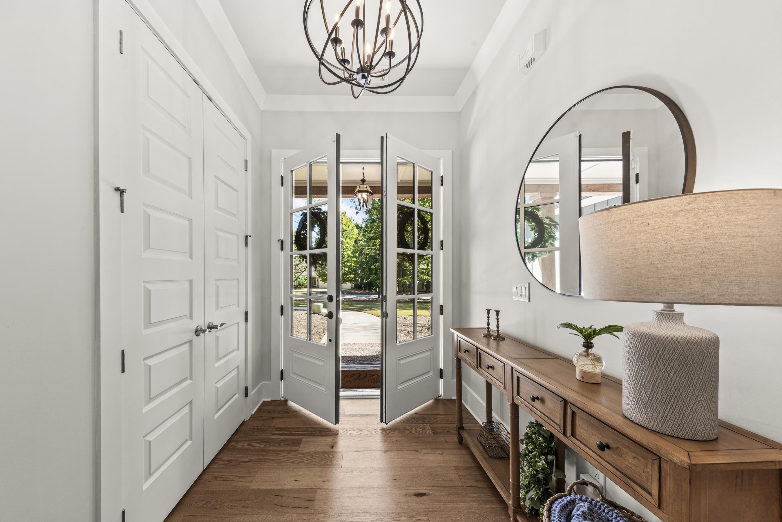 1011 PEACHTREE COURT