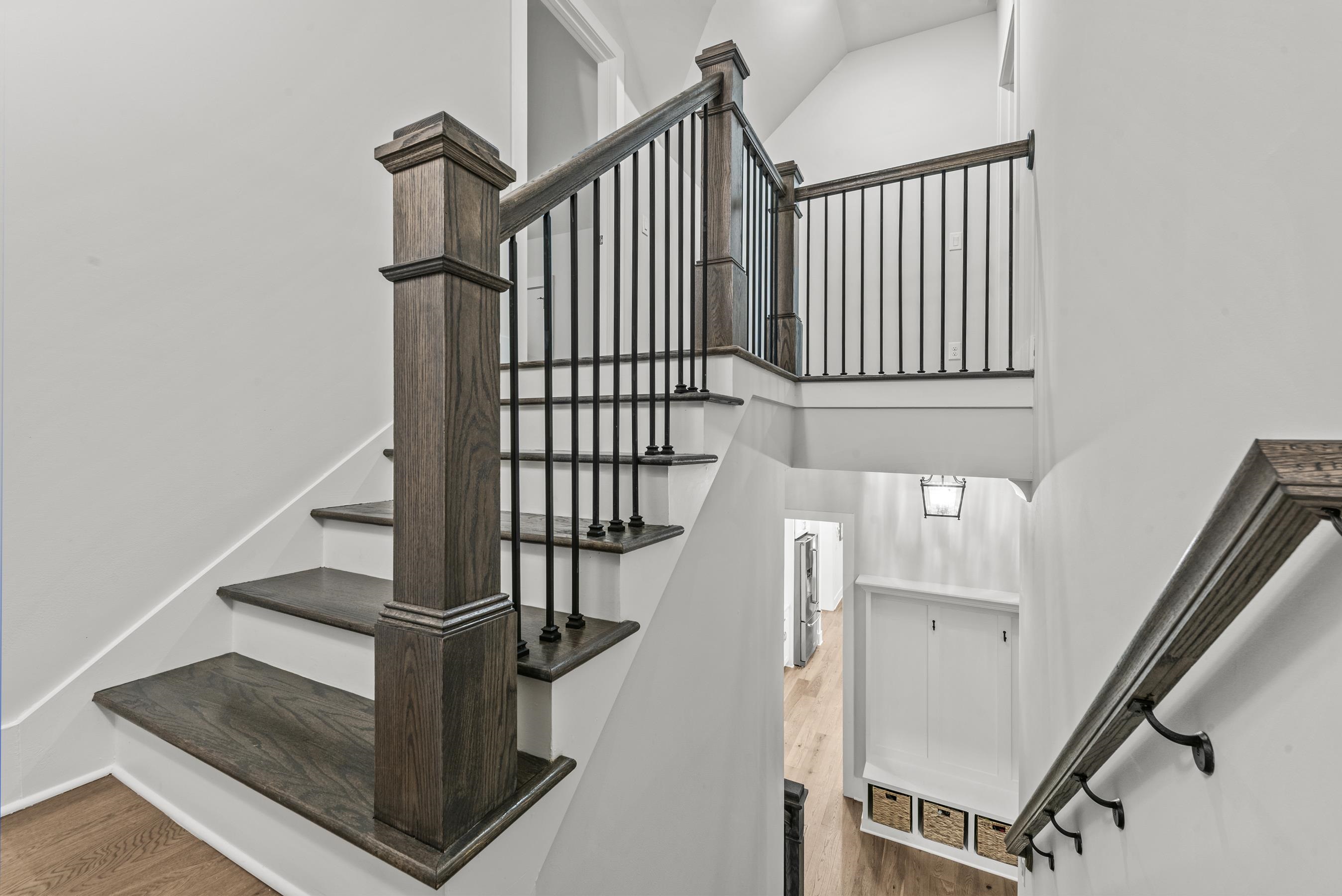 1011 PEACHTREE COURT
