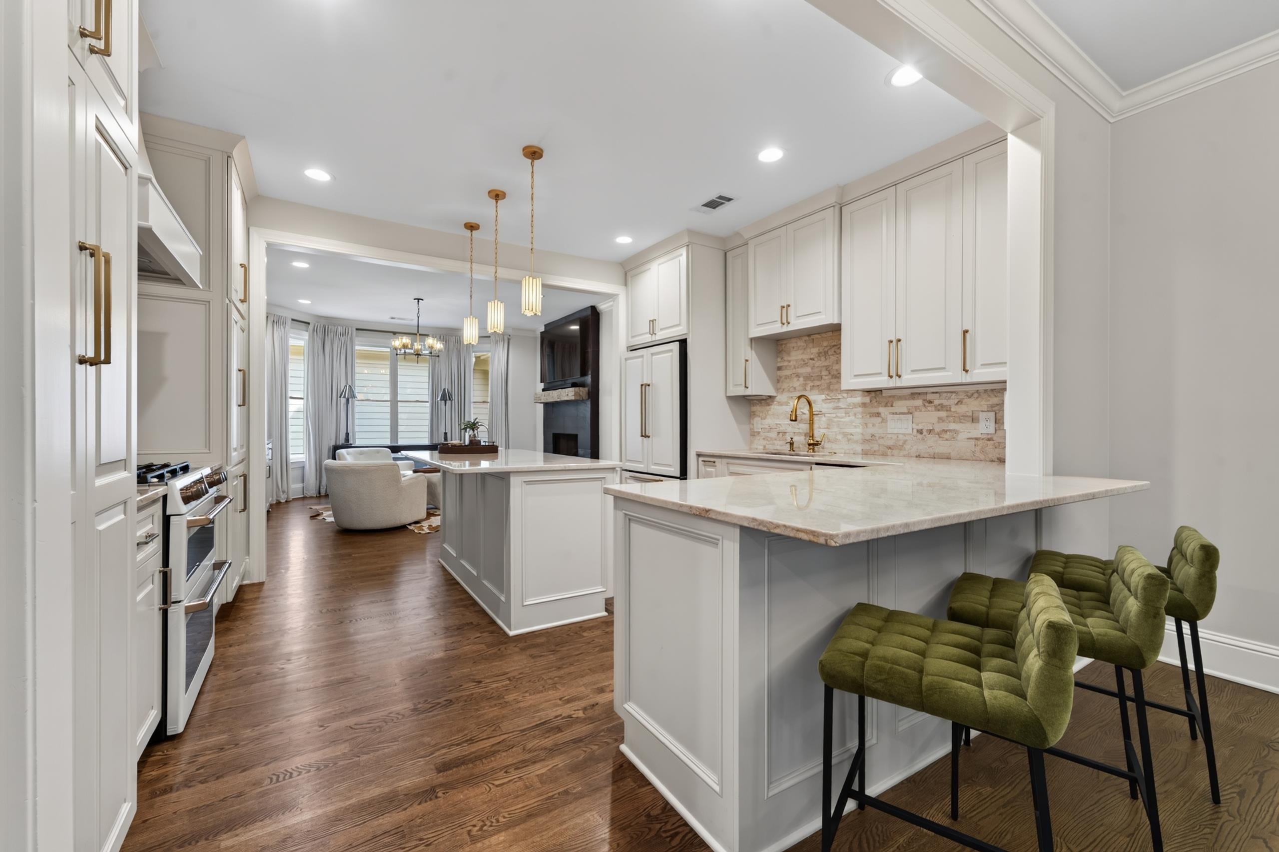 1051 OLDE CHAPEL LANE