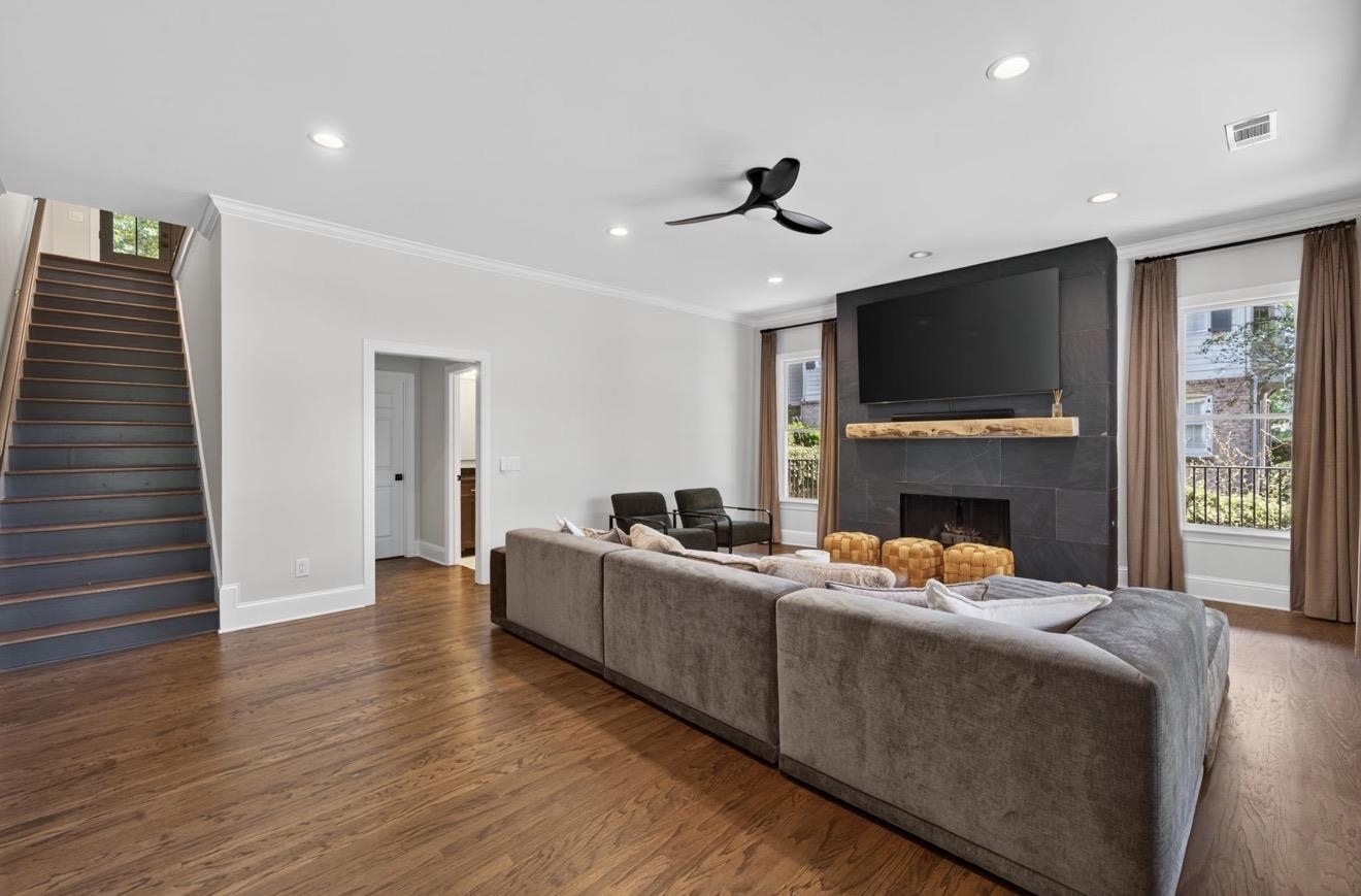1051 OLDE CHAPEL LANE