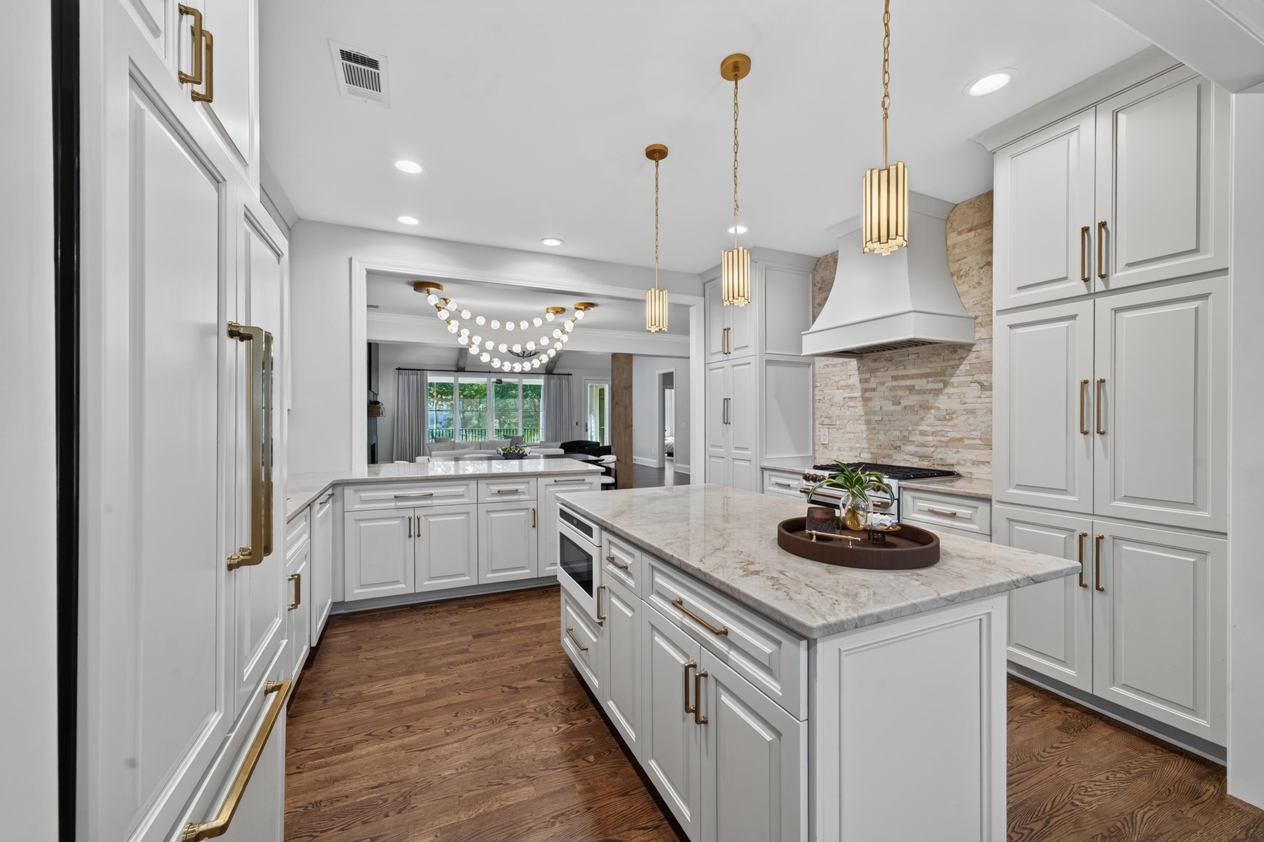 1051 OLDE CHAPEL LANE