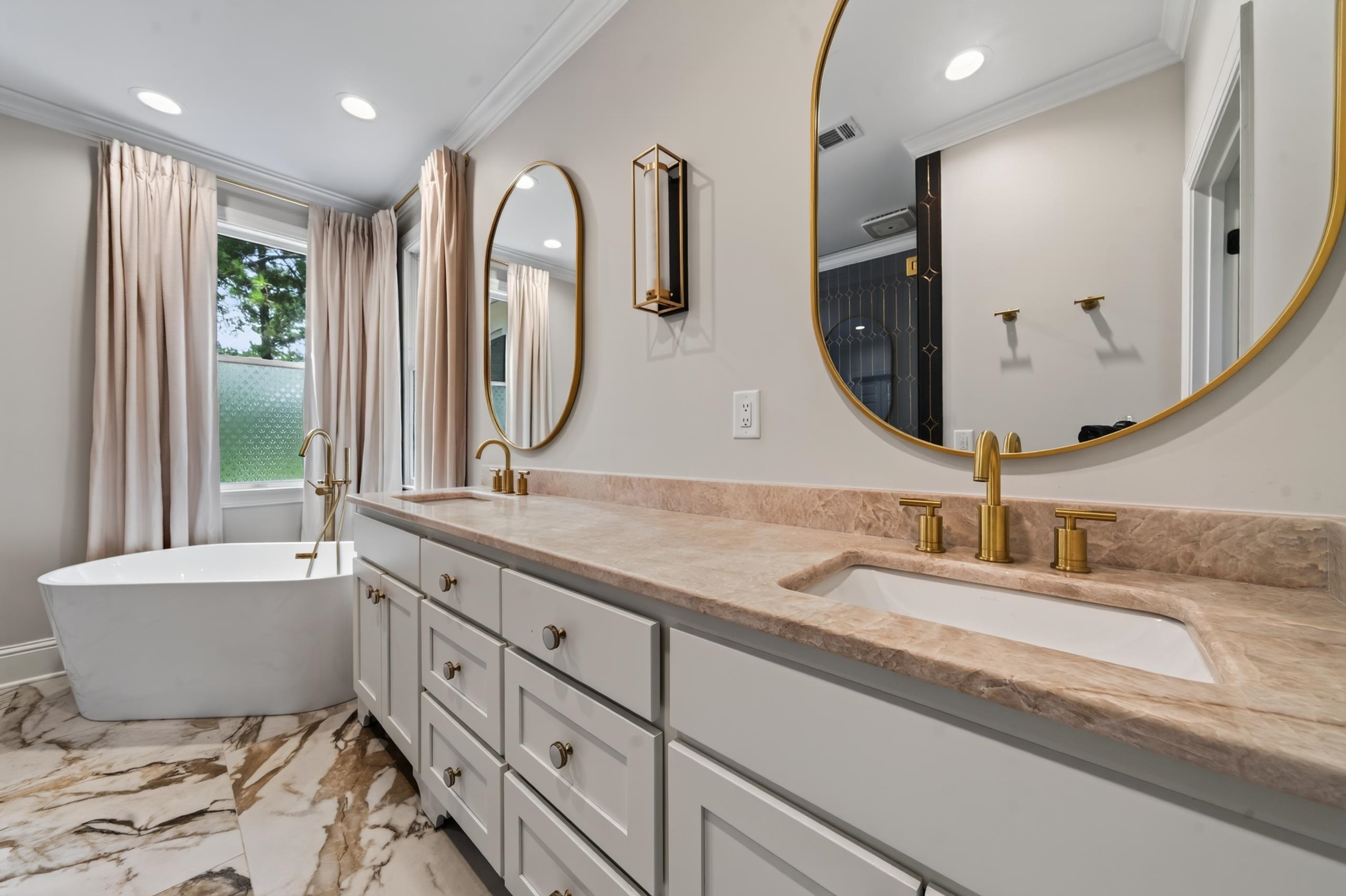 1051 OLDE CHAPEL LANE
