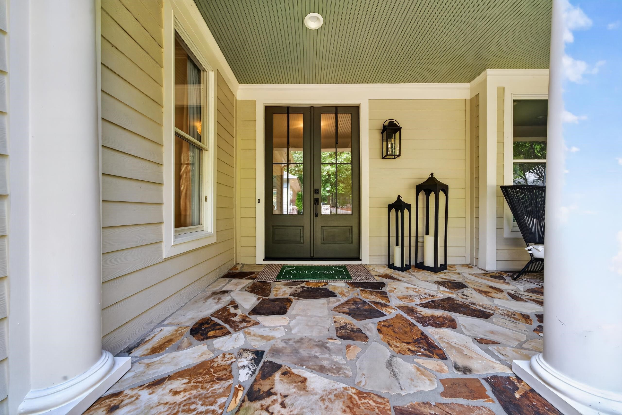 1051 OLDE CHAPEL LANE