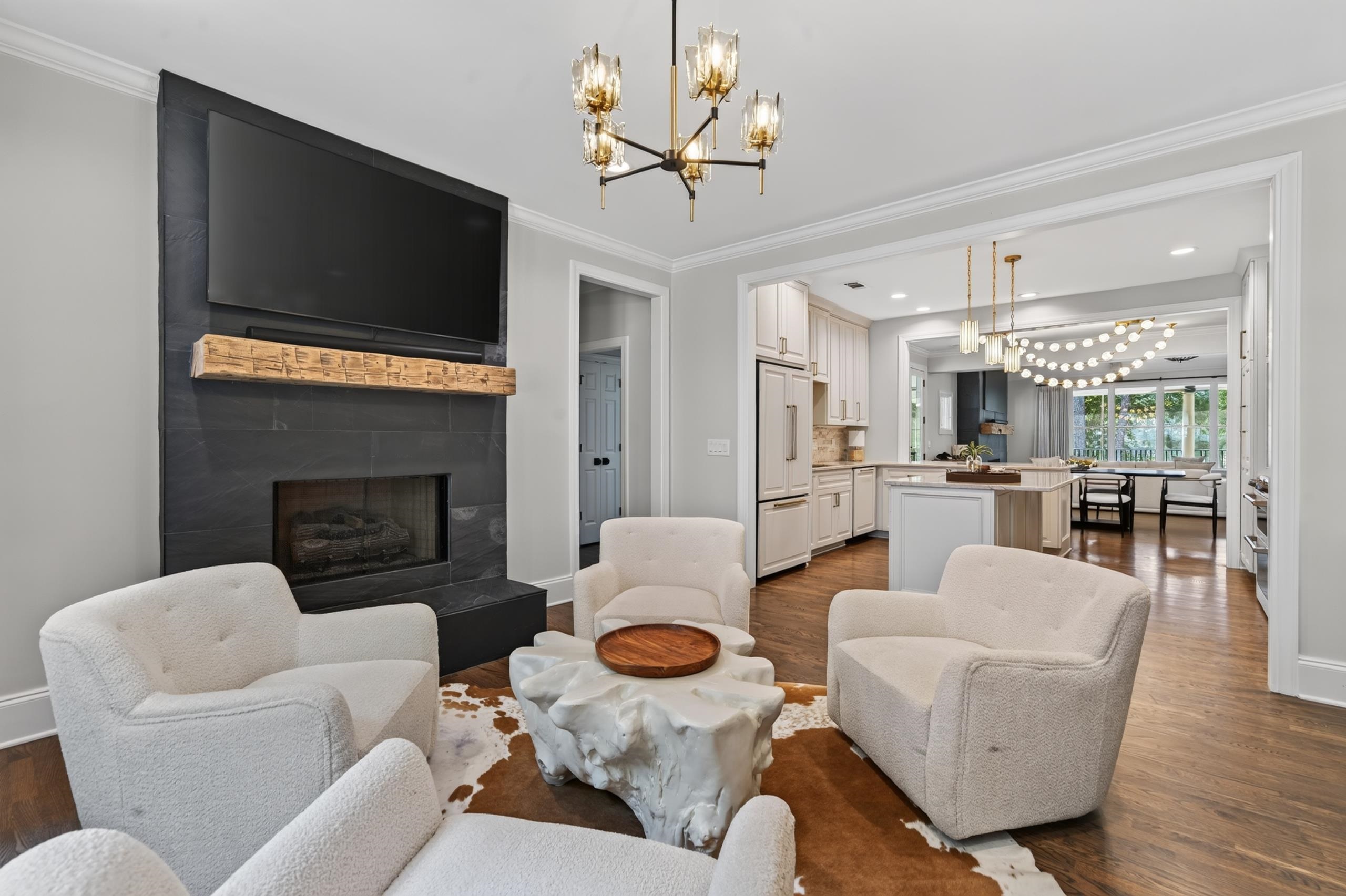 1051 OLDE CHAPEL LANE