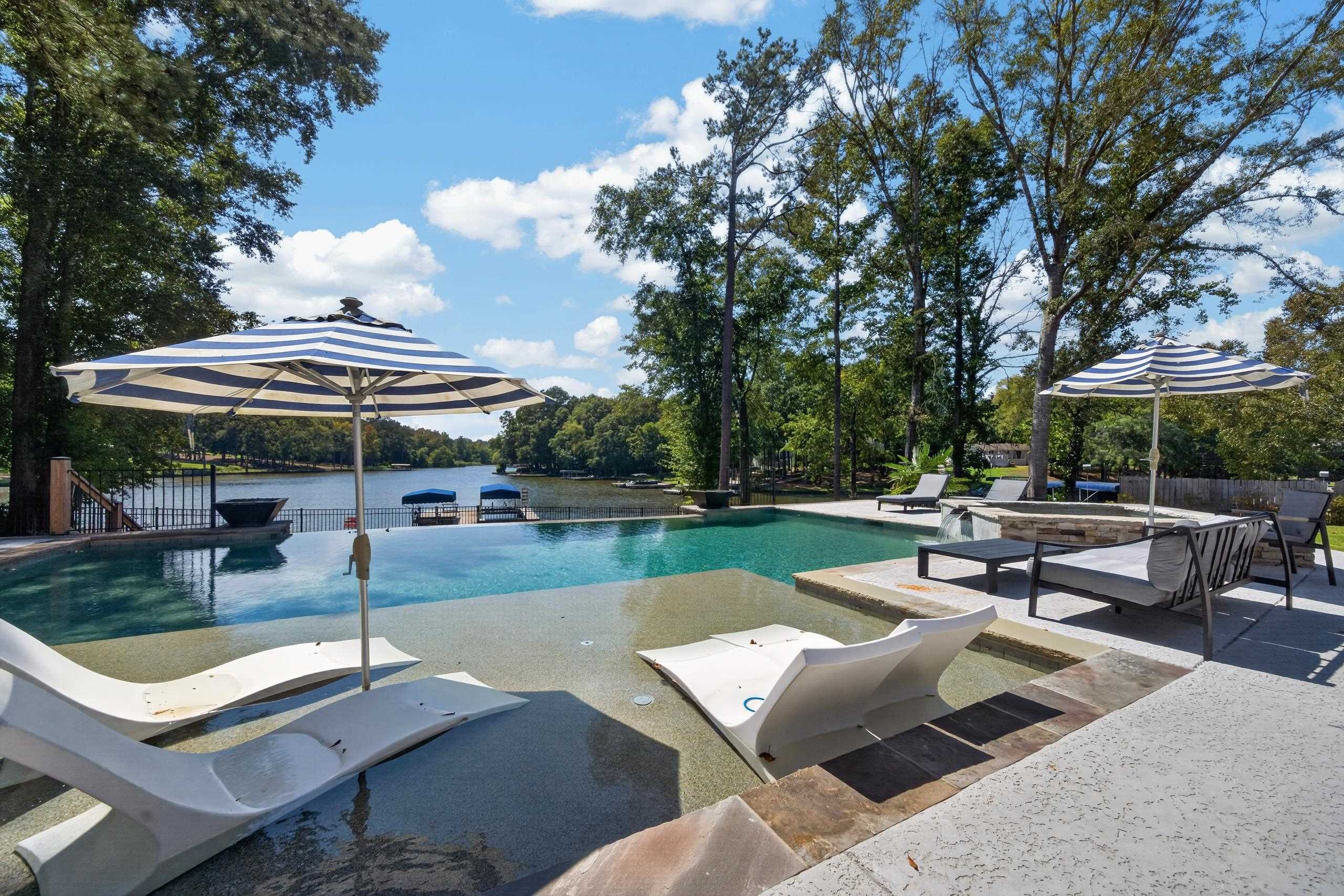 242 LOCH WAY