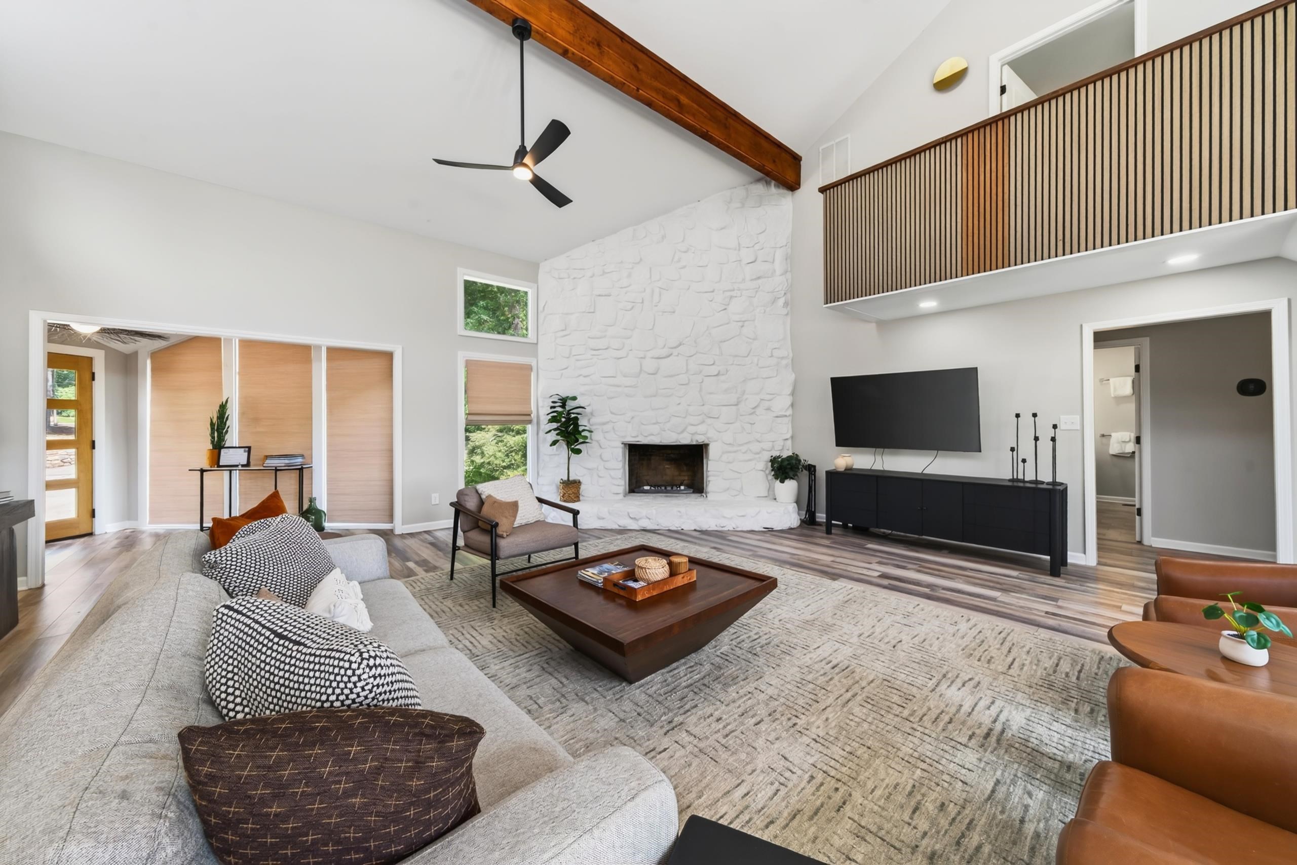 242 LOCH WAY