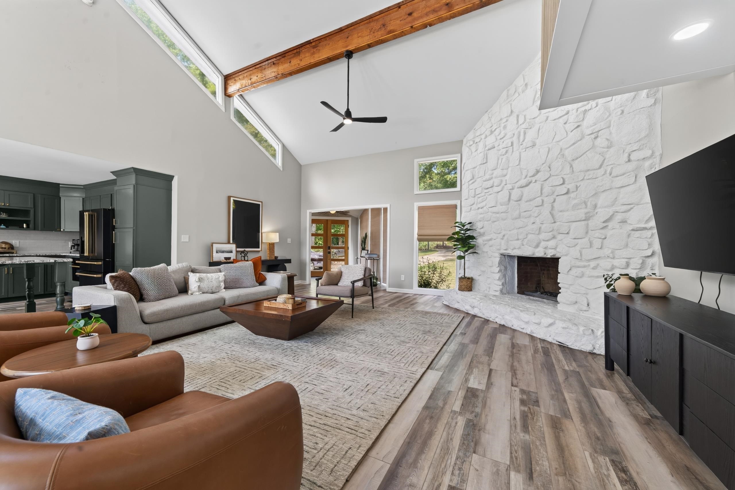 242 LOCH WAY