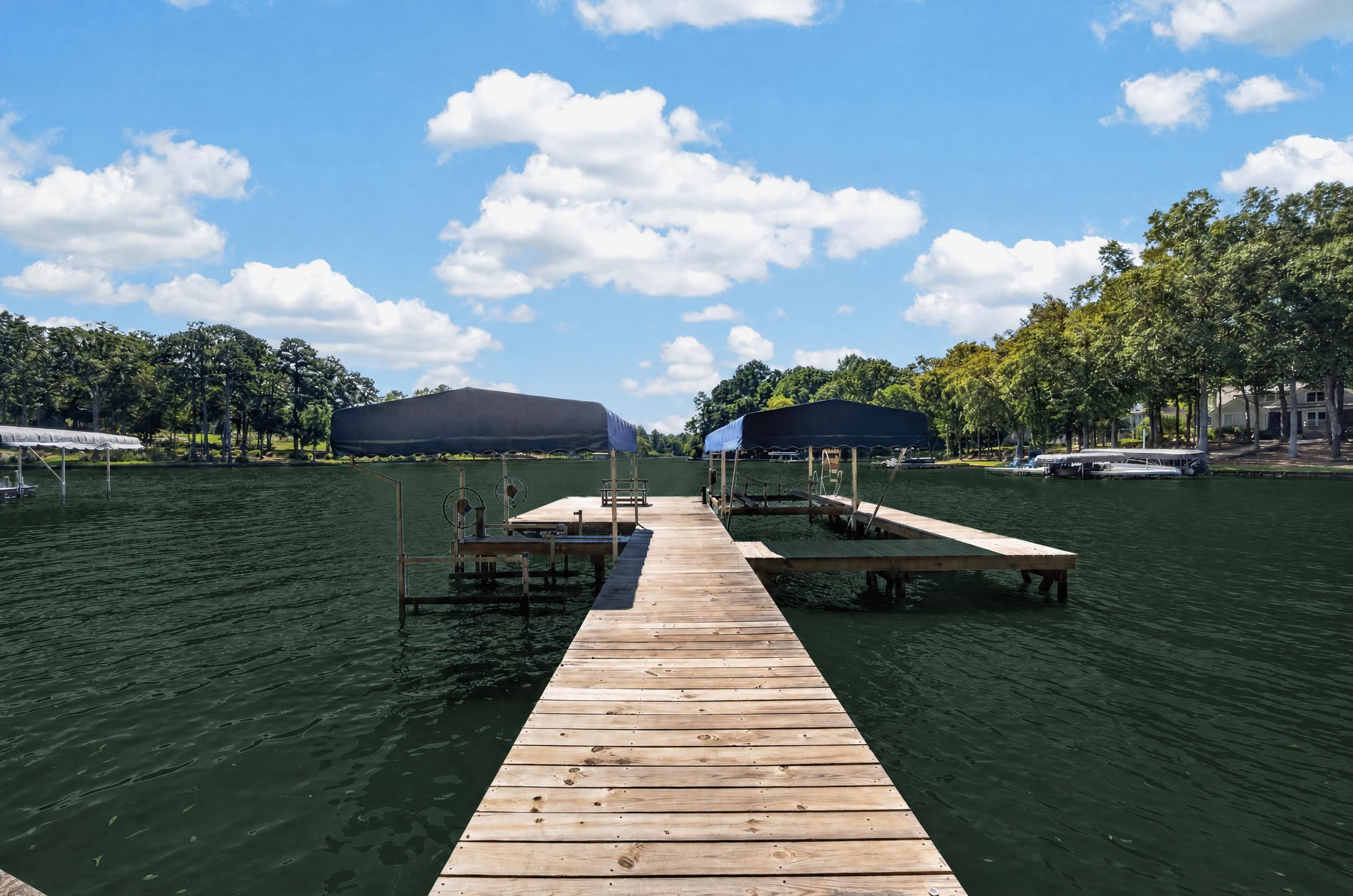 242 LOCH WAY
