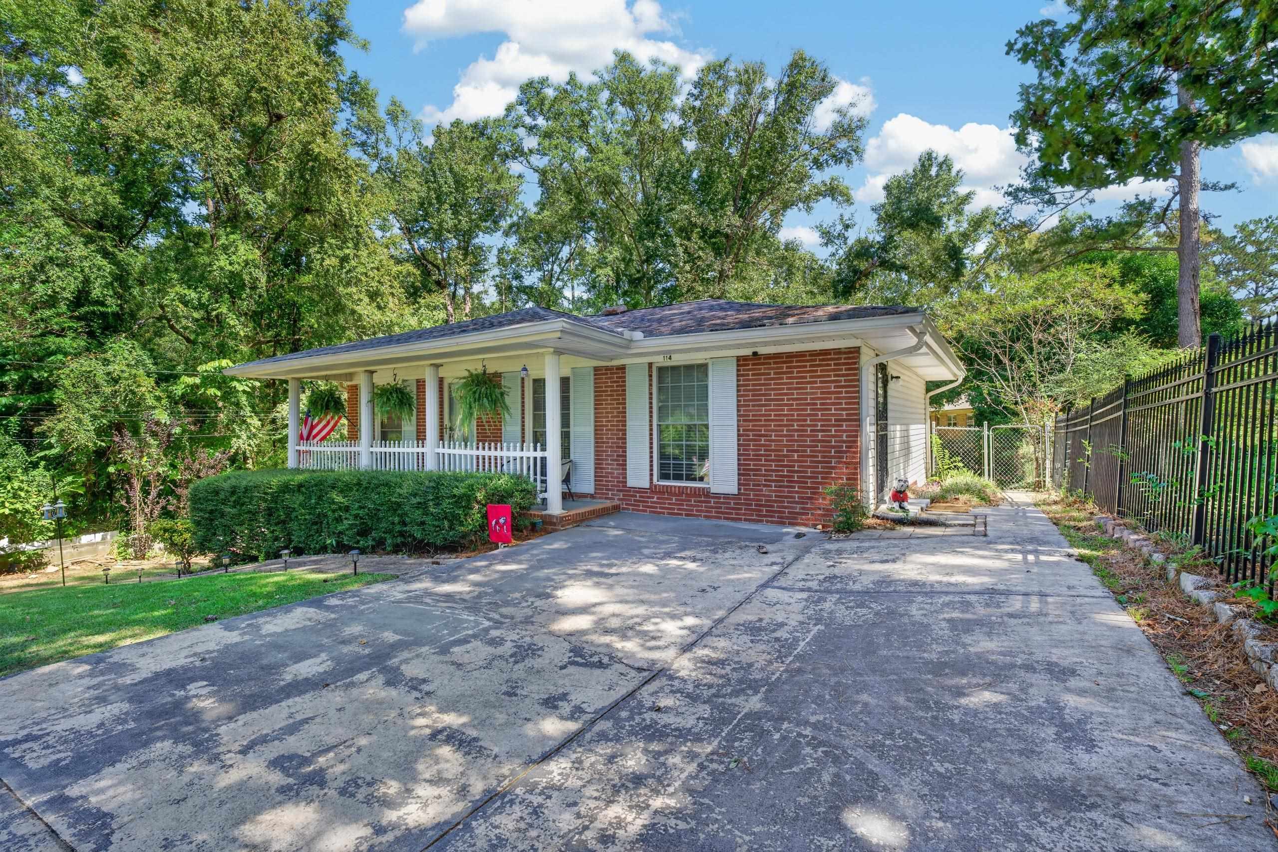 114 SW SYCAMORE ROAD