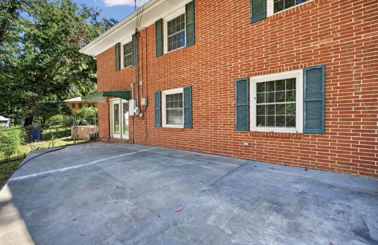 114 SW SYCAMORE ROAD