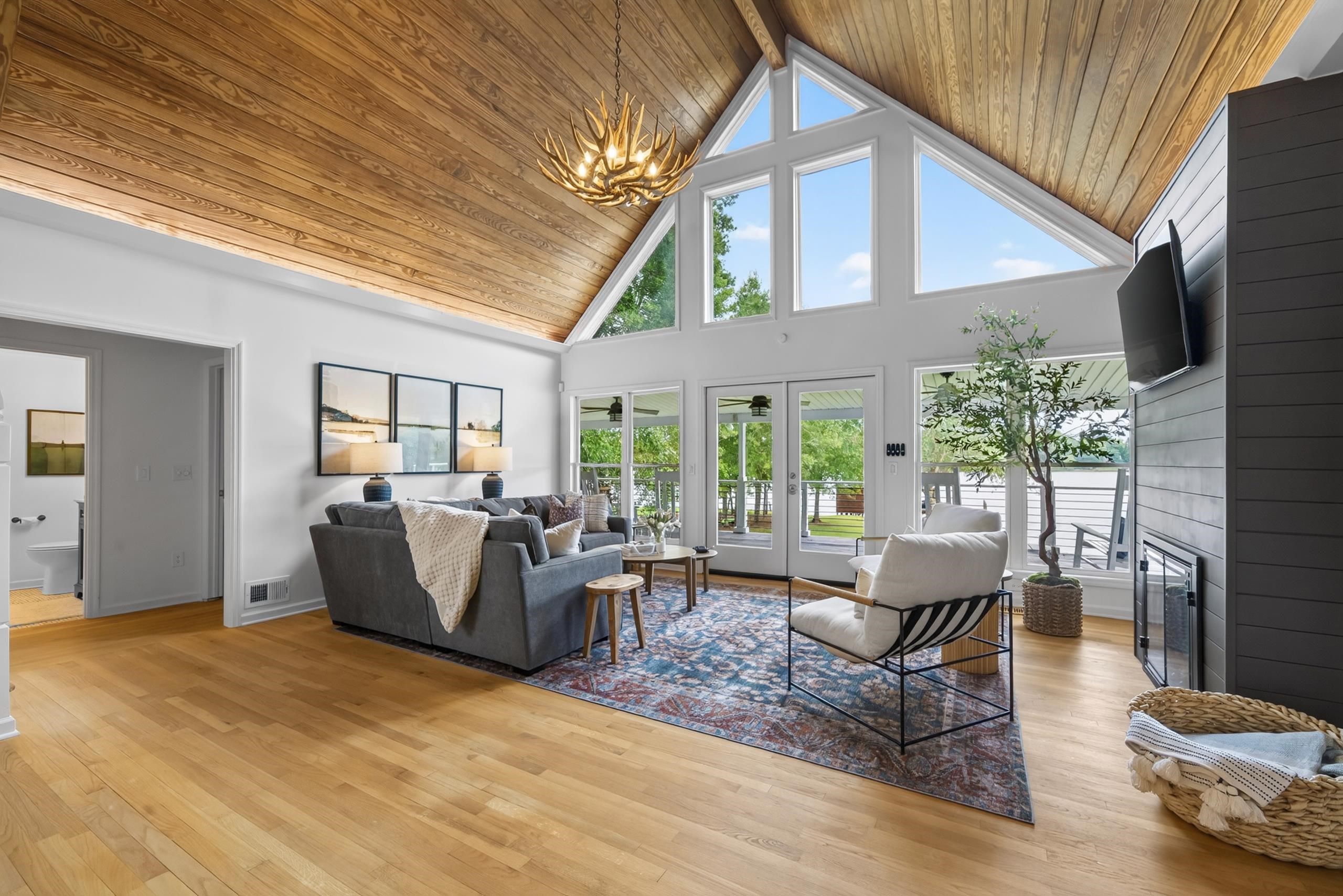 332 ROCKVILLE SPRINGS DRIVE