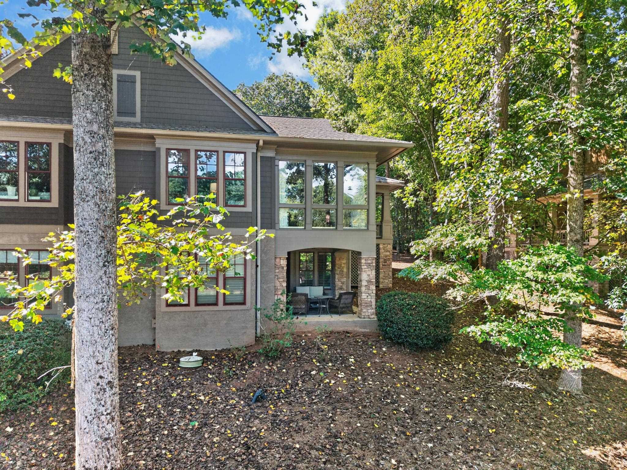 1041 LOCKETS TRAIL