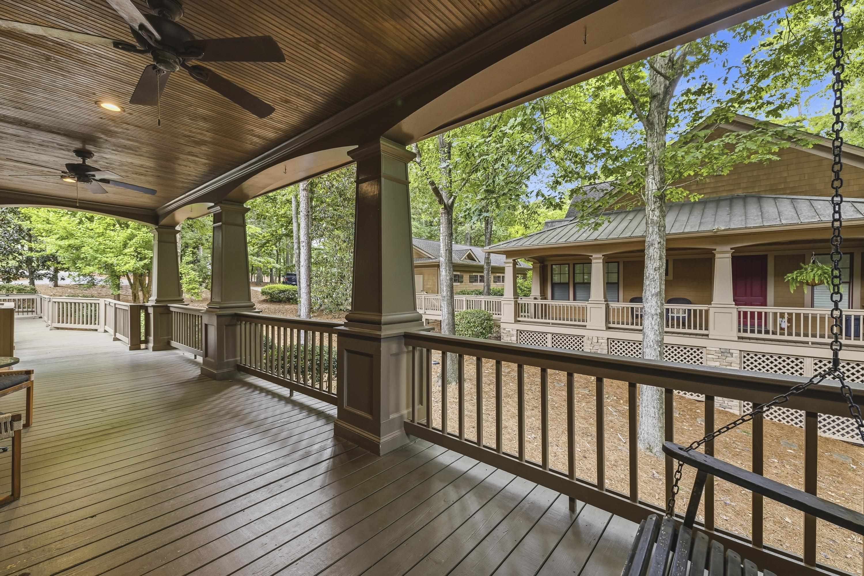 1041 LOCKETS TRAIL