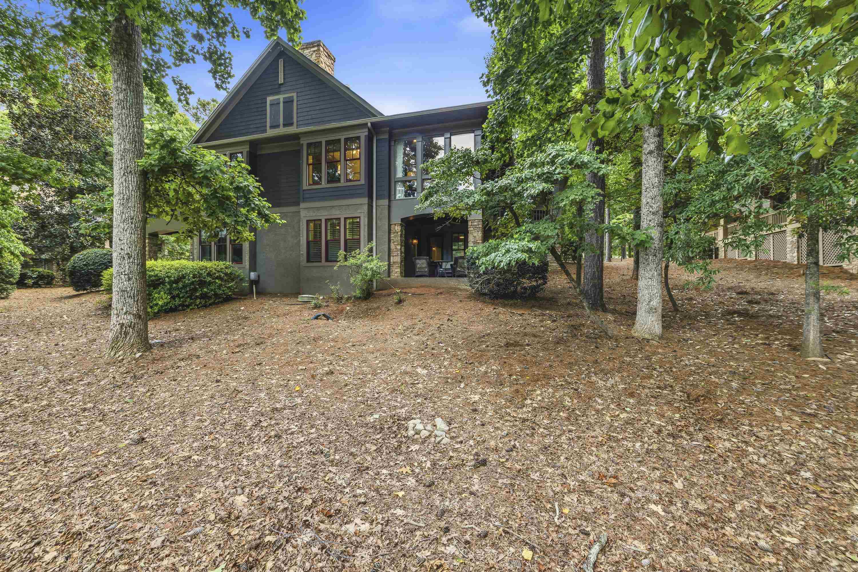 1041 LOCKETS TRAIL