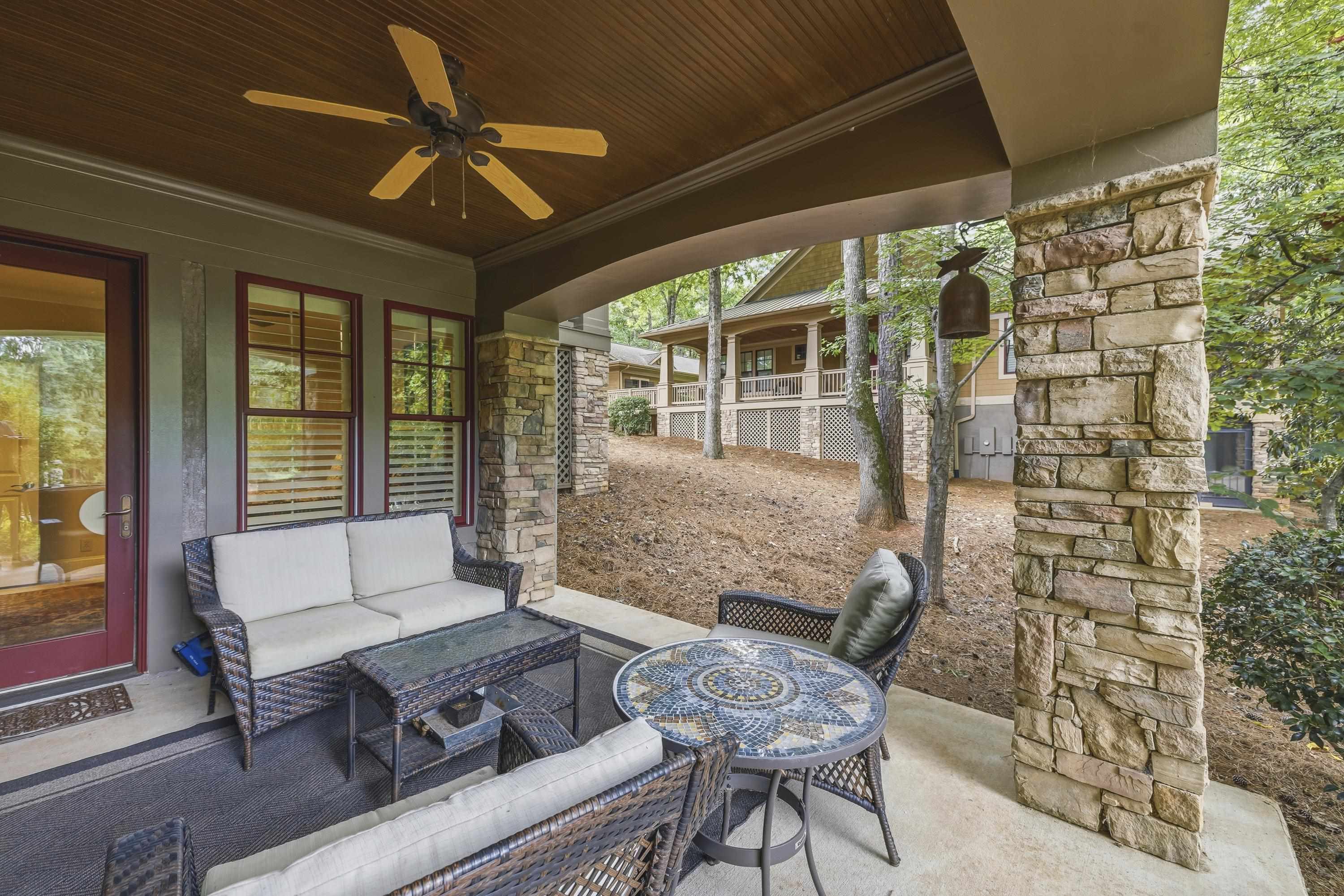 1041 LOCKETS TRAIL