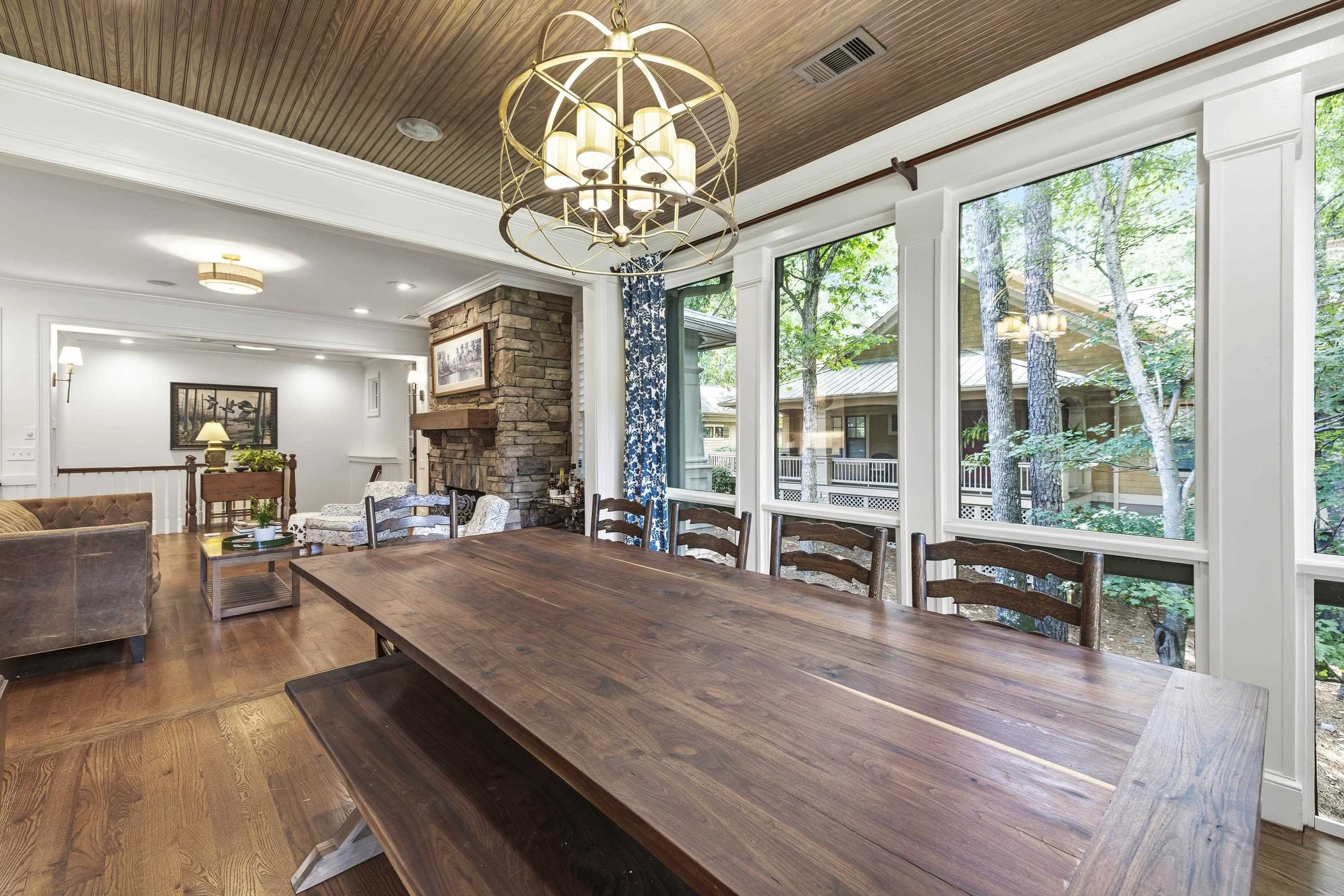 1041 LOCKETS TRAIL