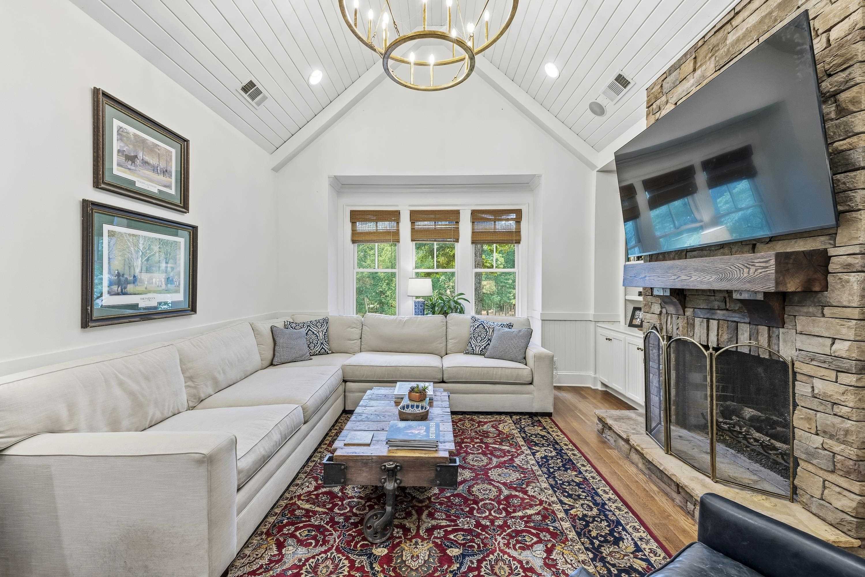1041 LOCKETS TRAIL