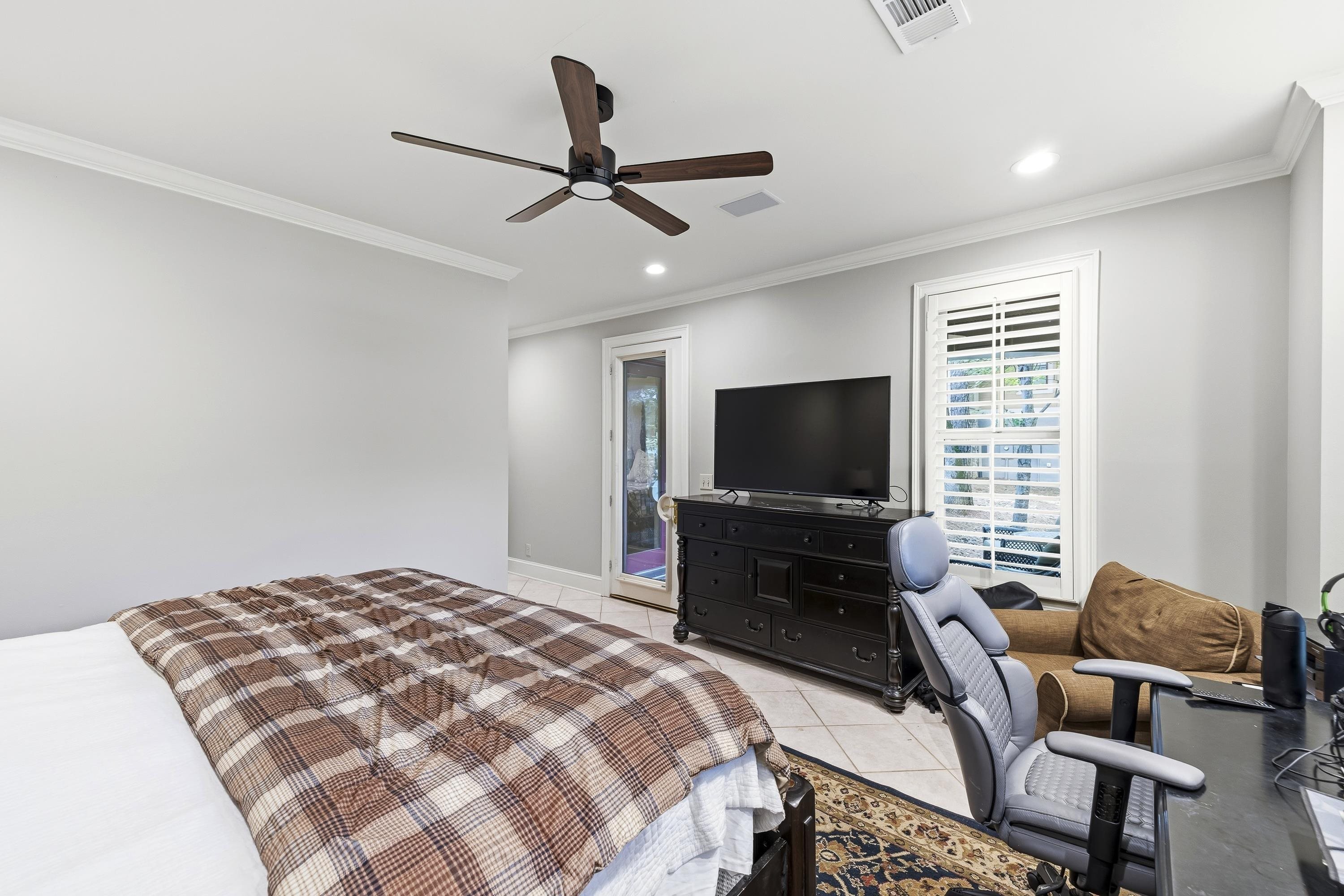 1041 LOCKETS TRAIL