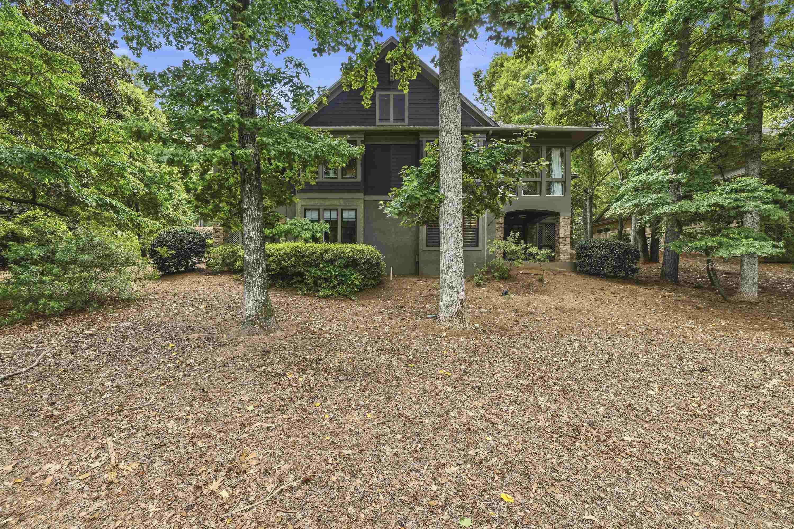 1041 LOCKETS TRAIL