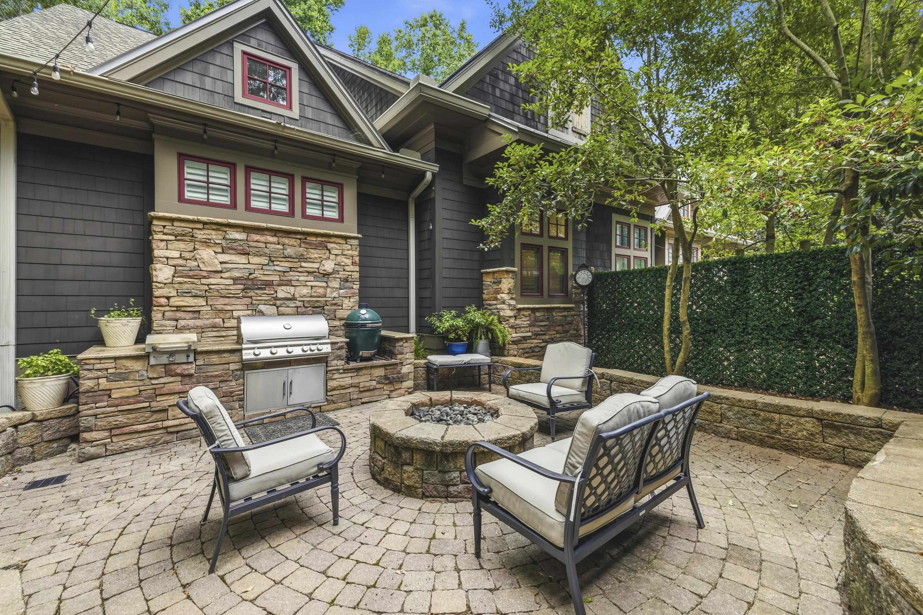 1041 LOCKETS TRAIL