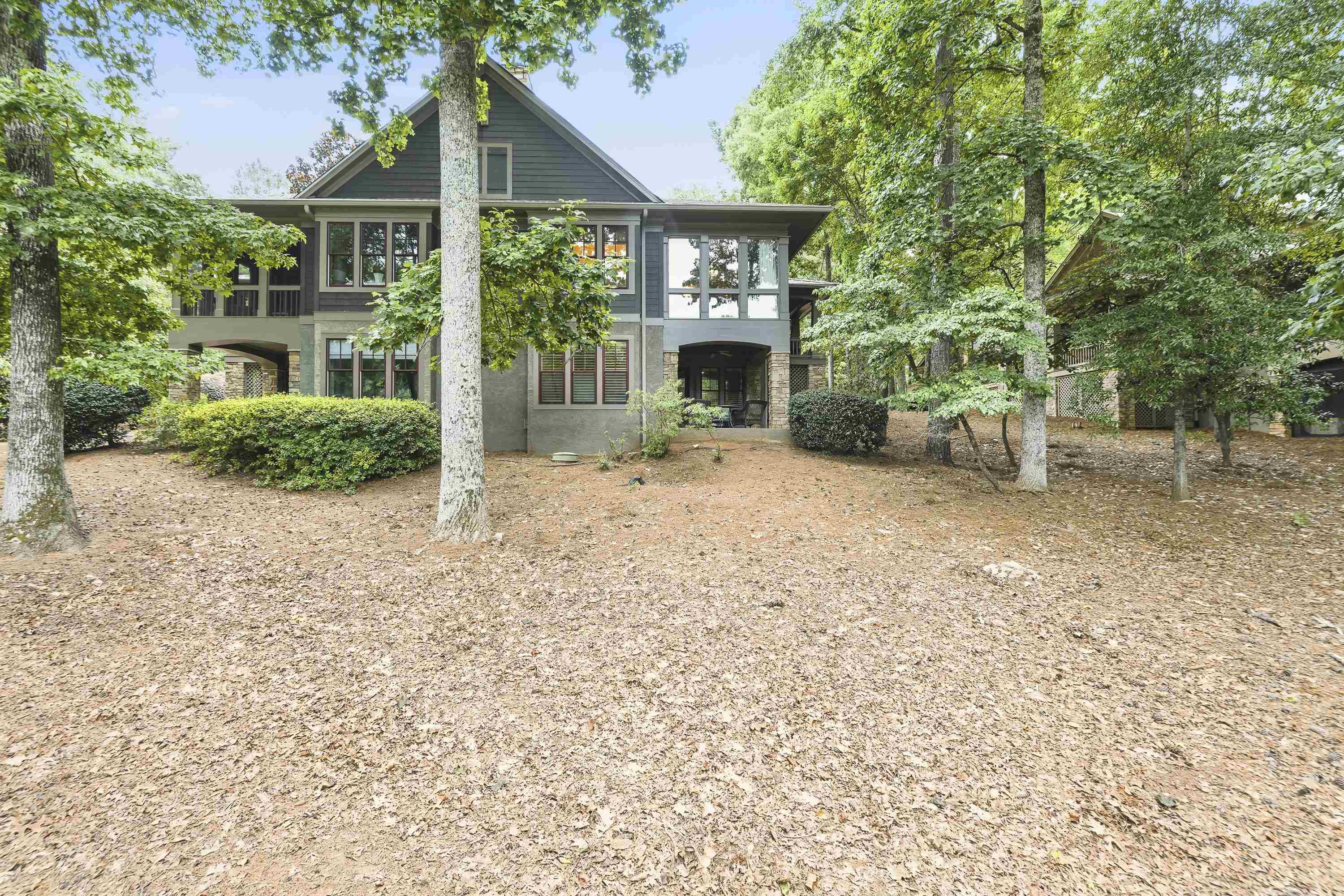 1041 LOCKETS TRAIL