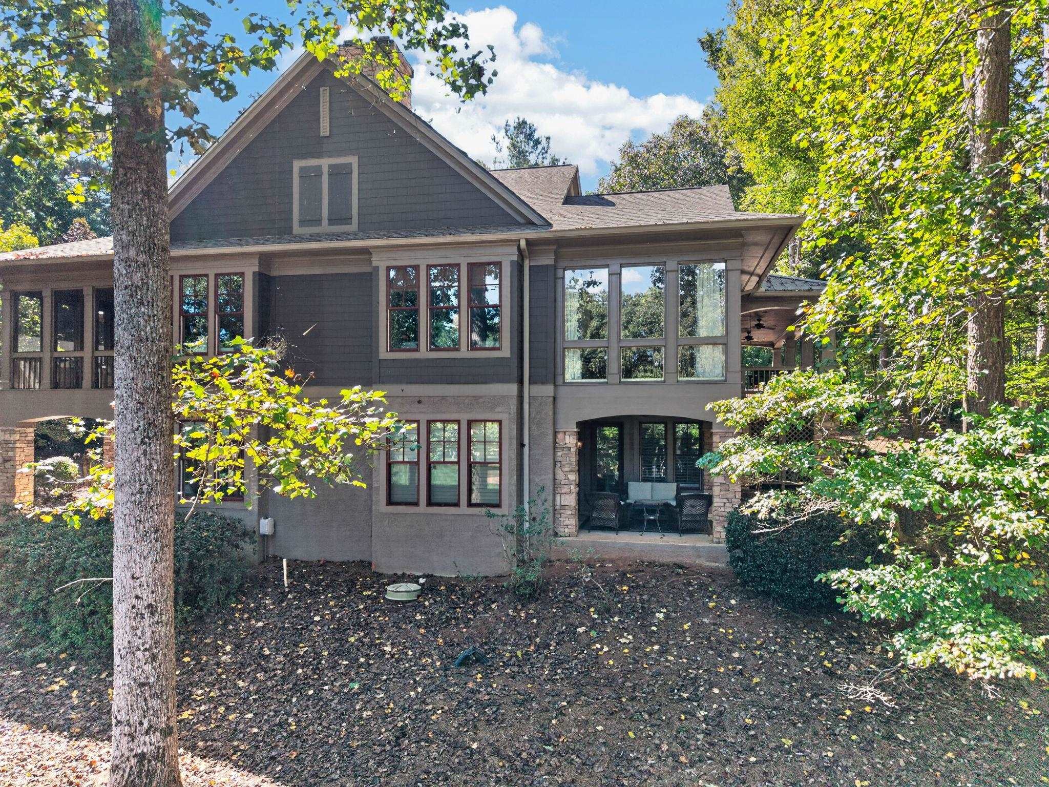 1041 LOCKETS TRAIL