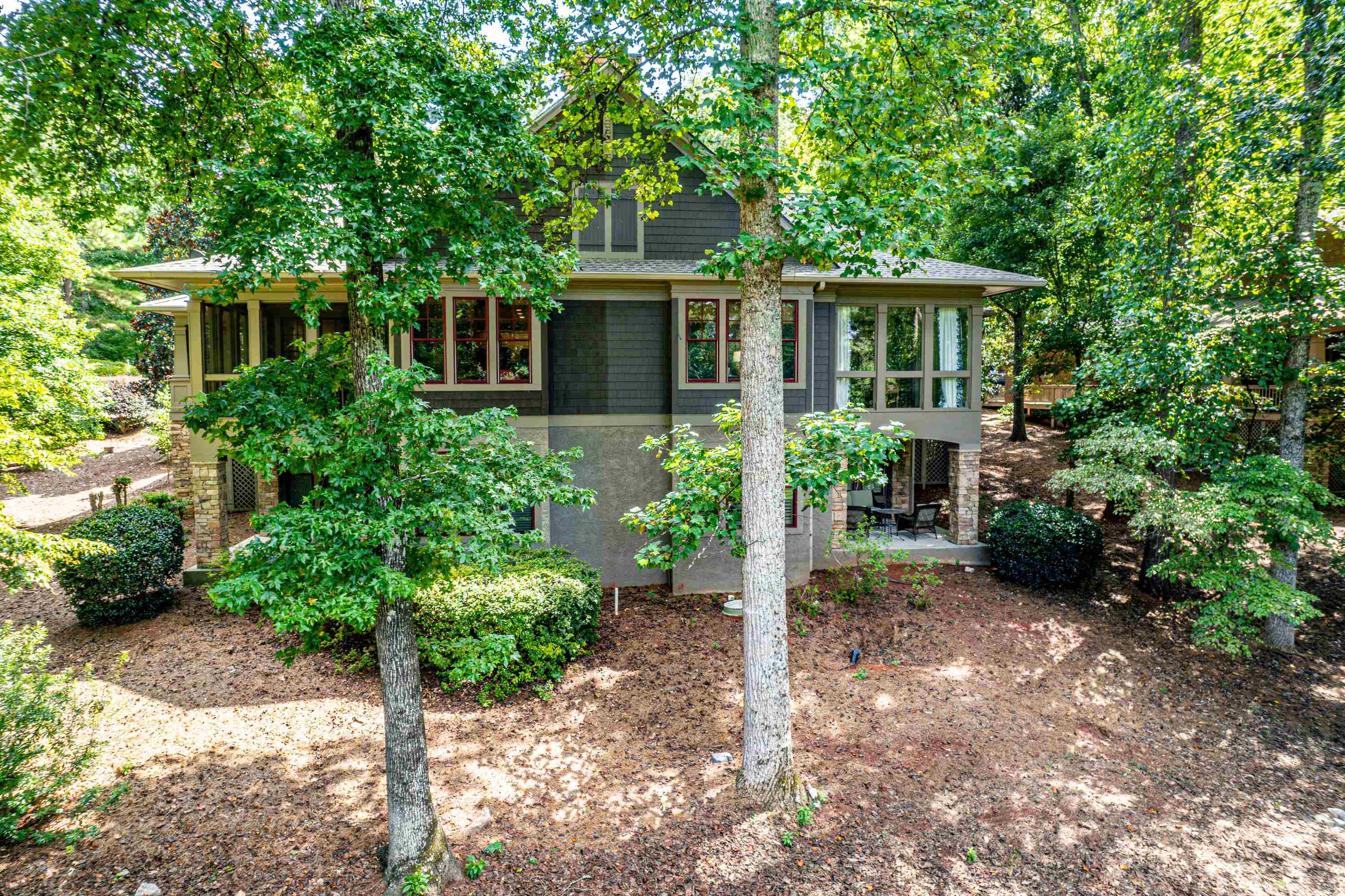 1041 LOCKETS TRAIL