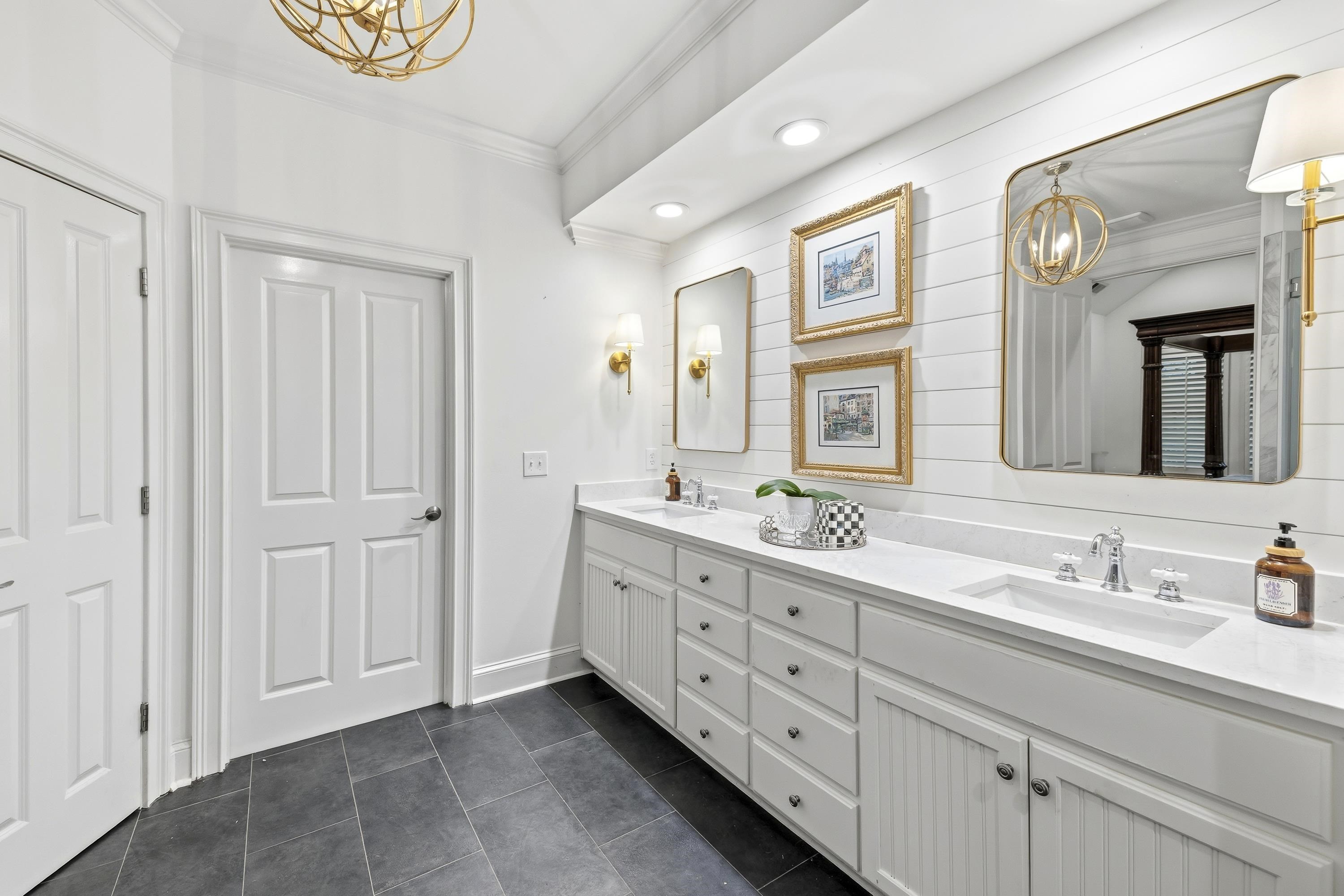 1041 LOCKETS TRAIL