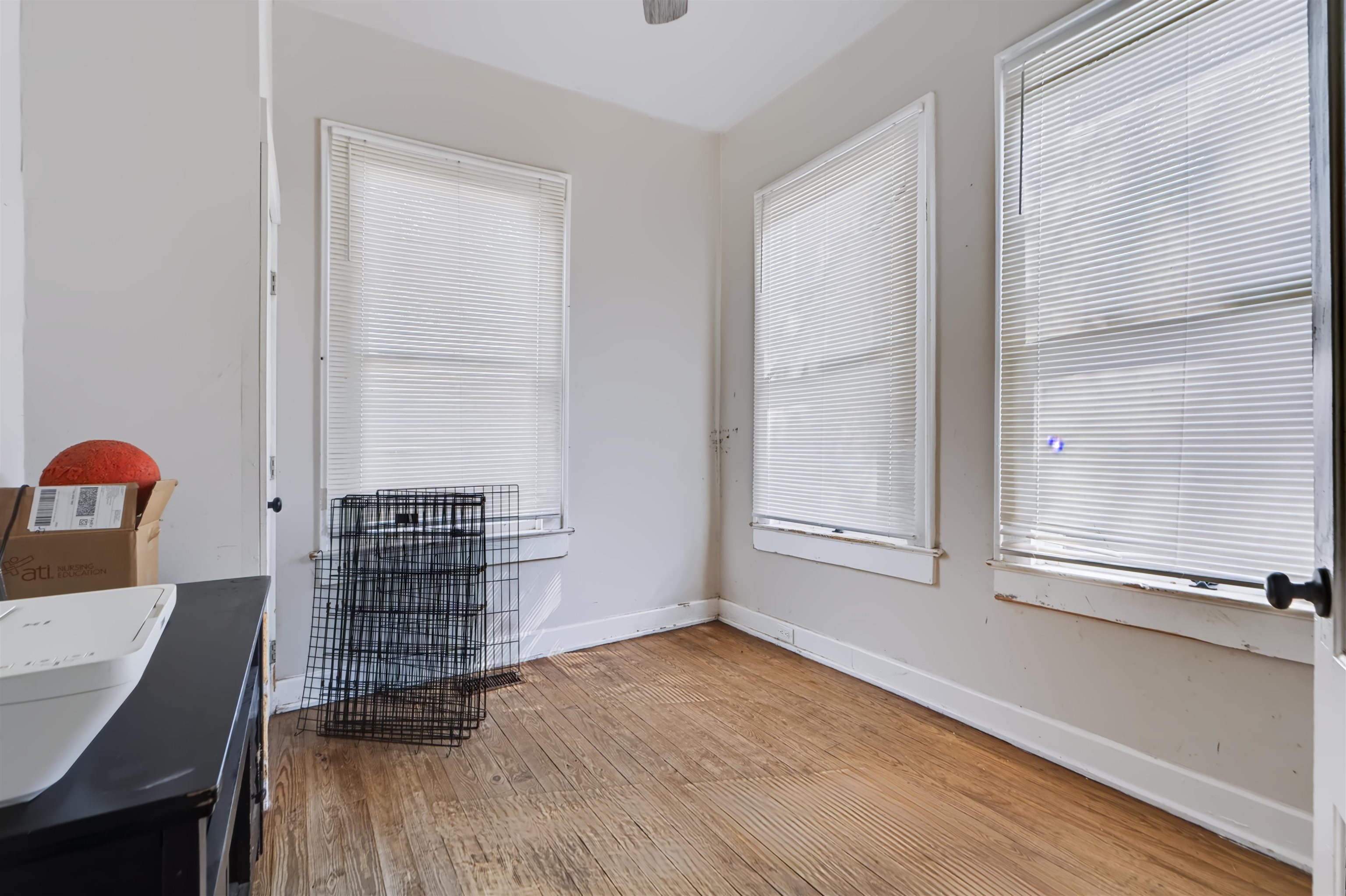102 N WALNUT STREET