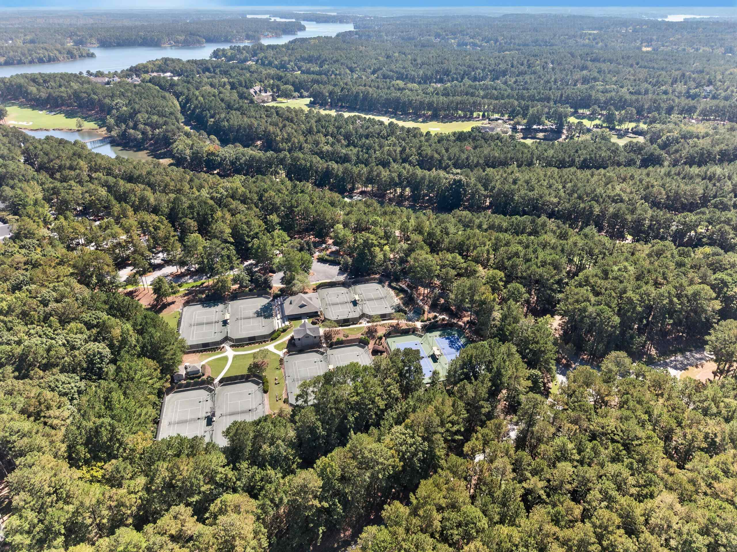 1020 C CREEKSIDE