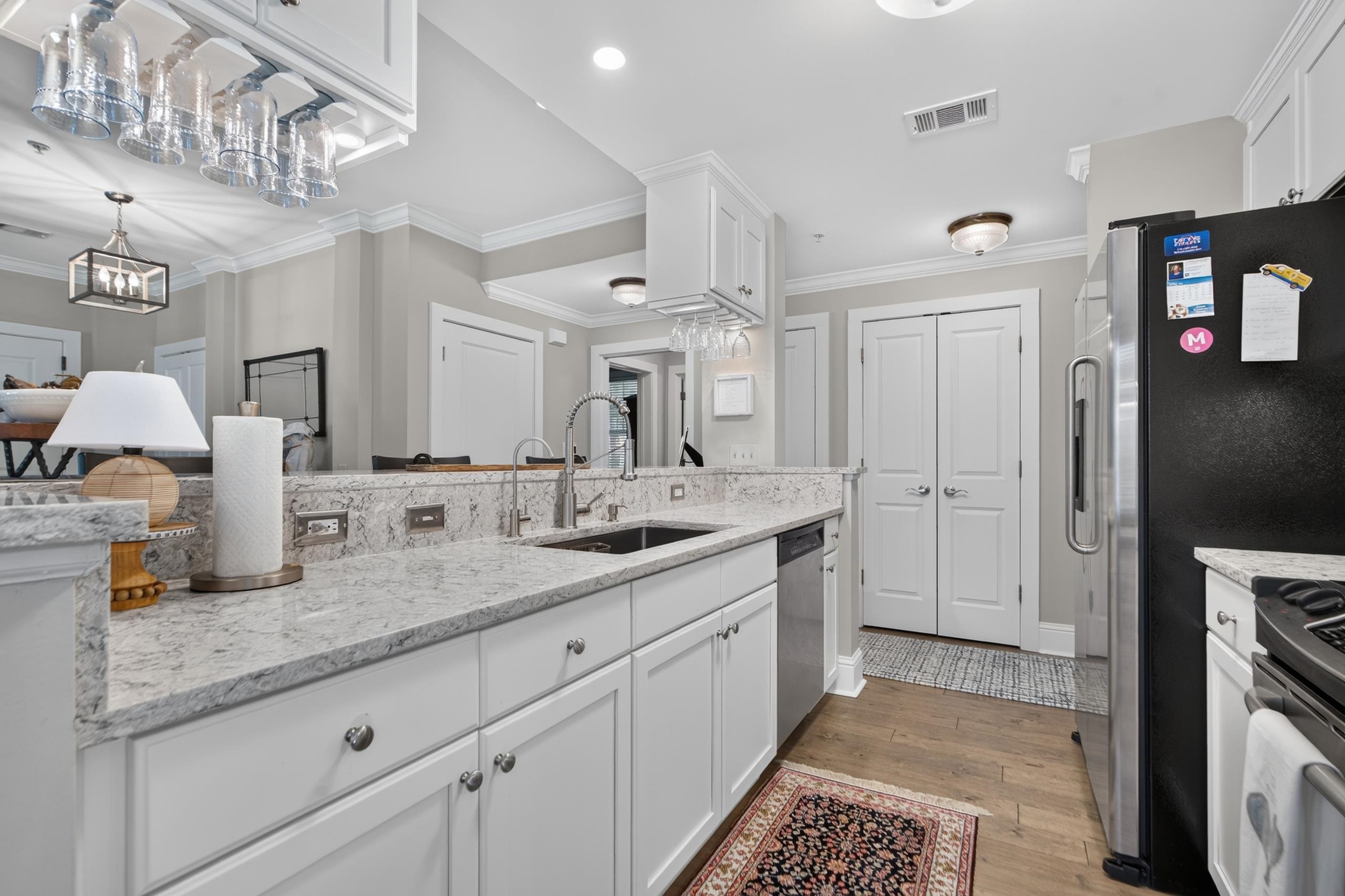 1020 C CREEKSIDE