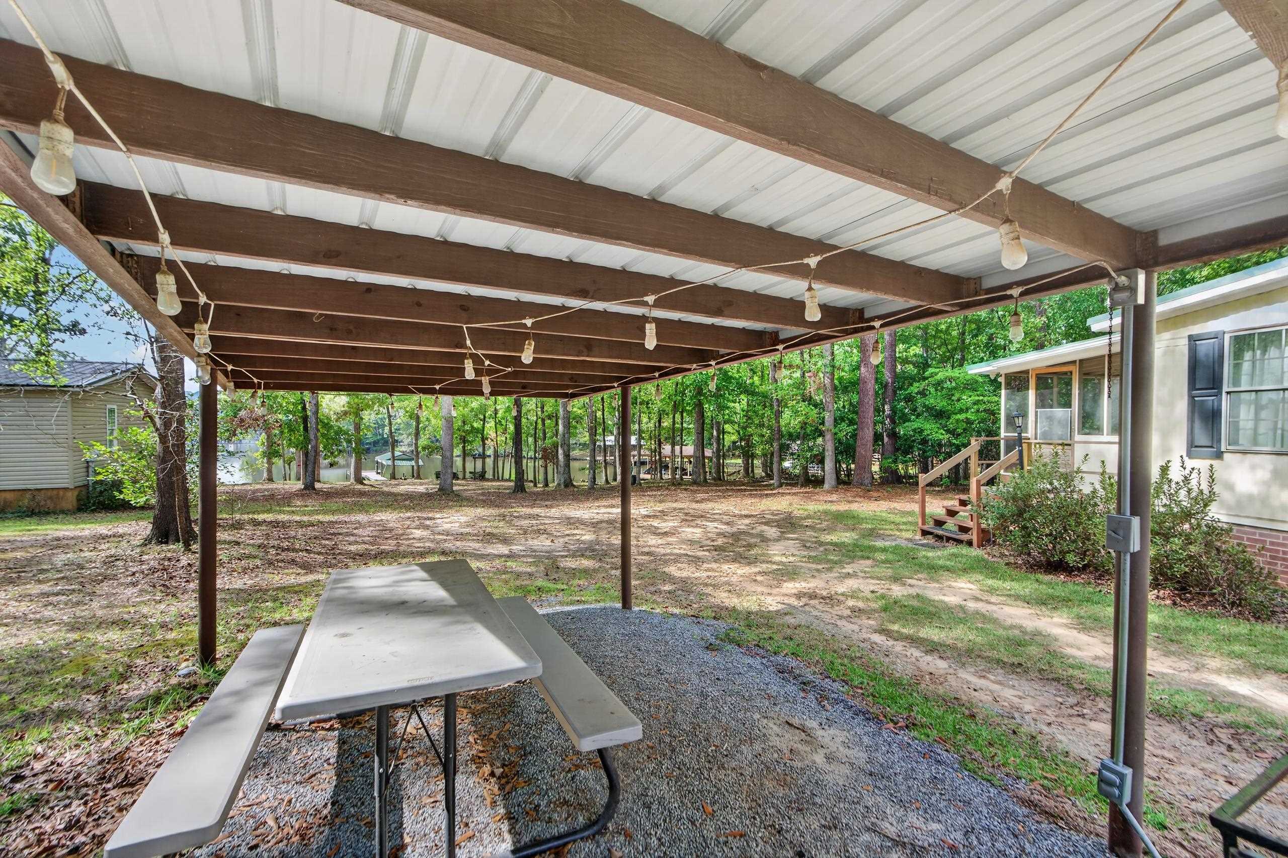 133 NW WHIPPORWILL LANE