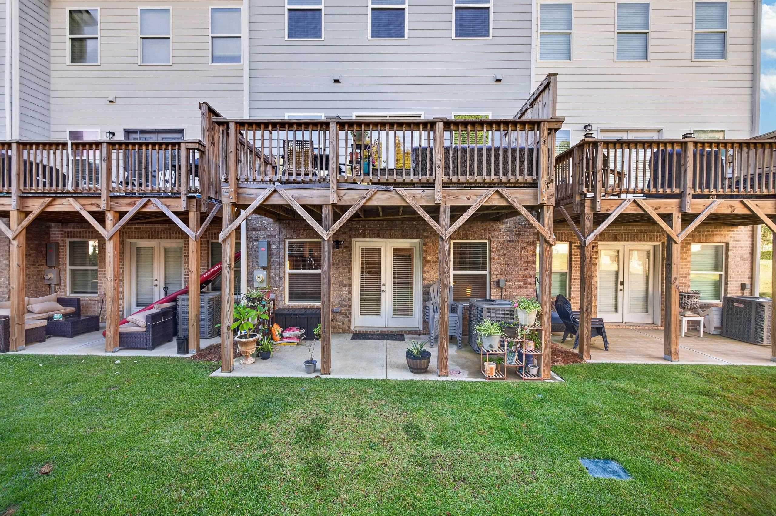 105 CRANE LANE