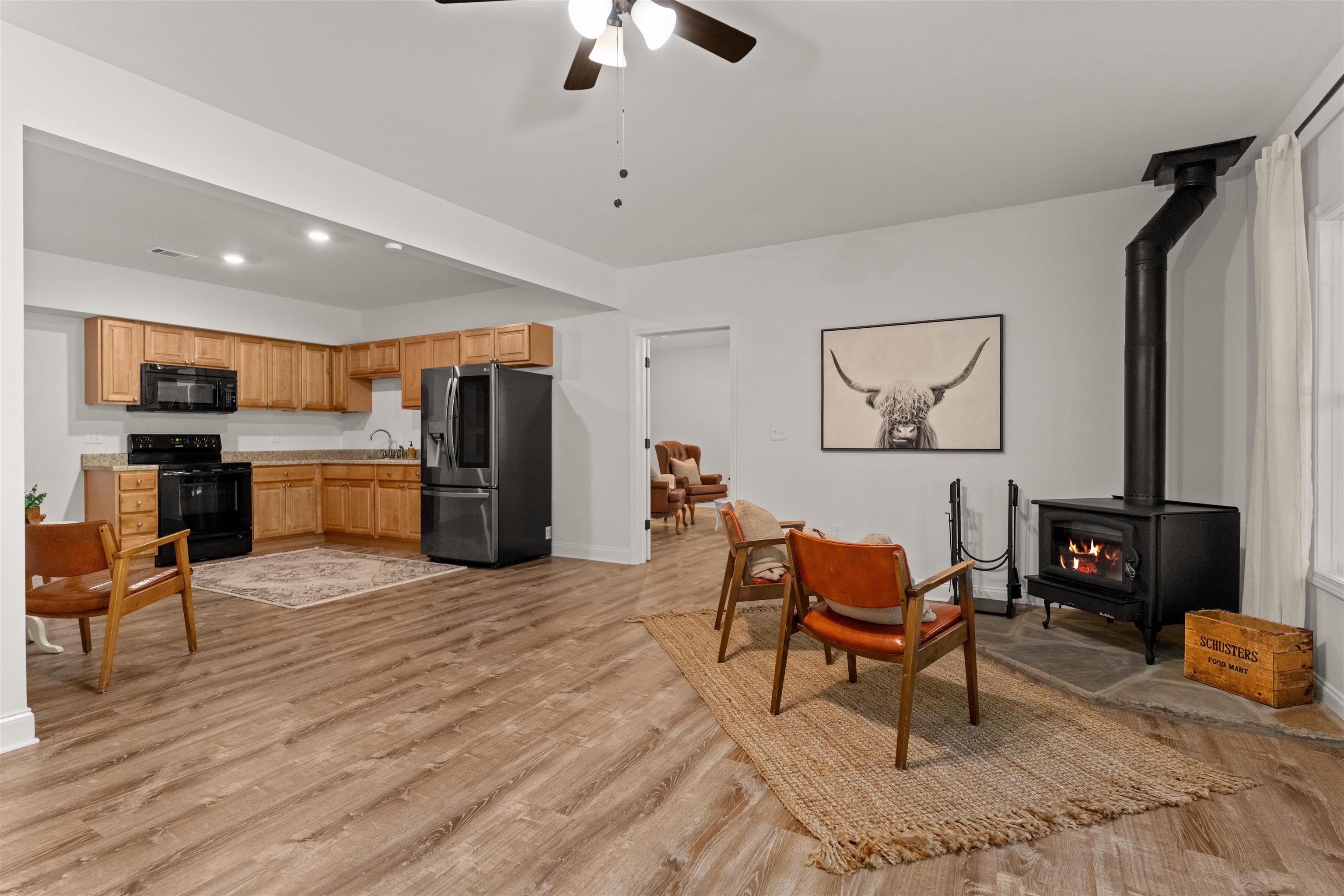 198 DEERFIELD LANE