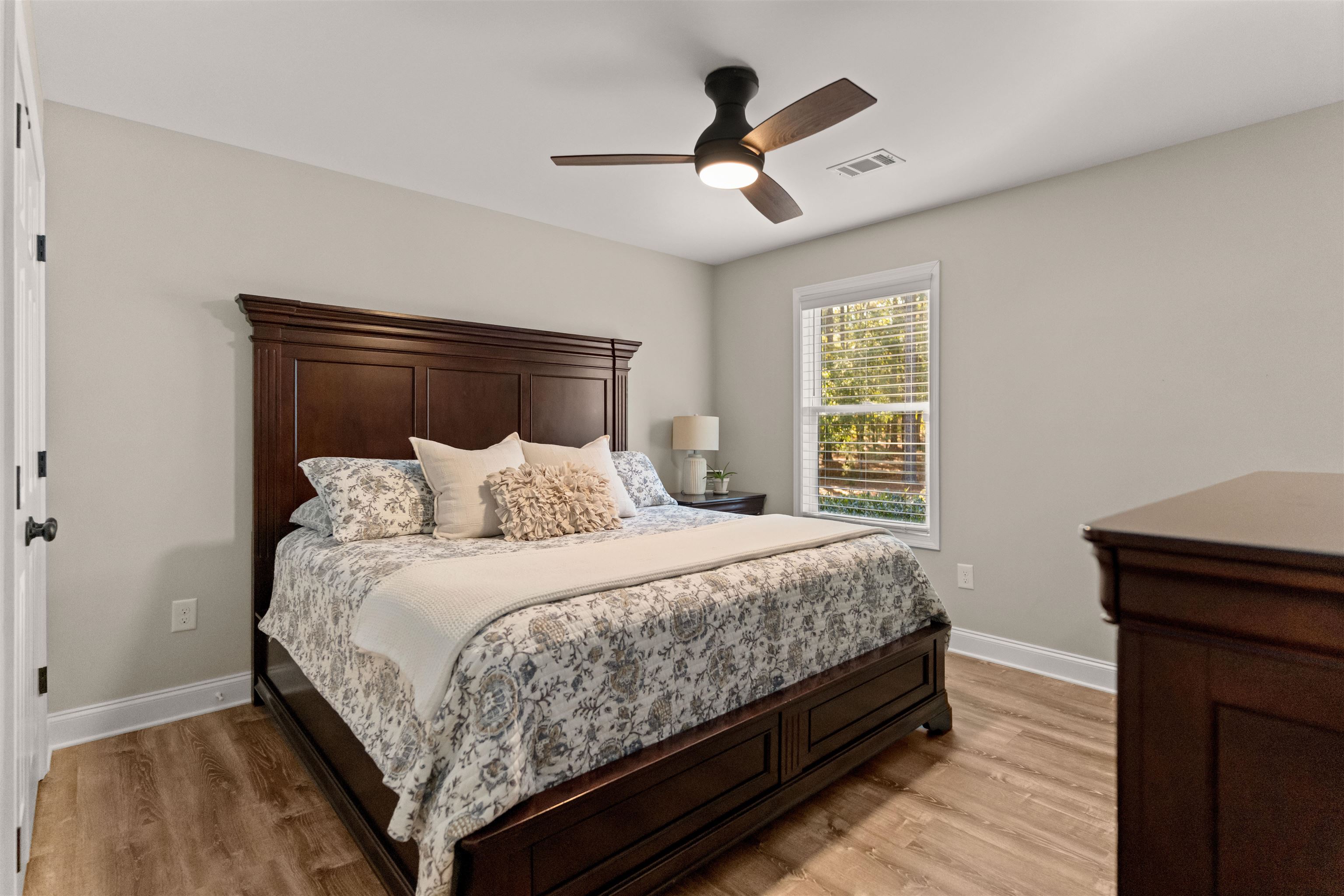 198 DEERFIELD LANE