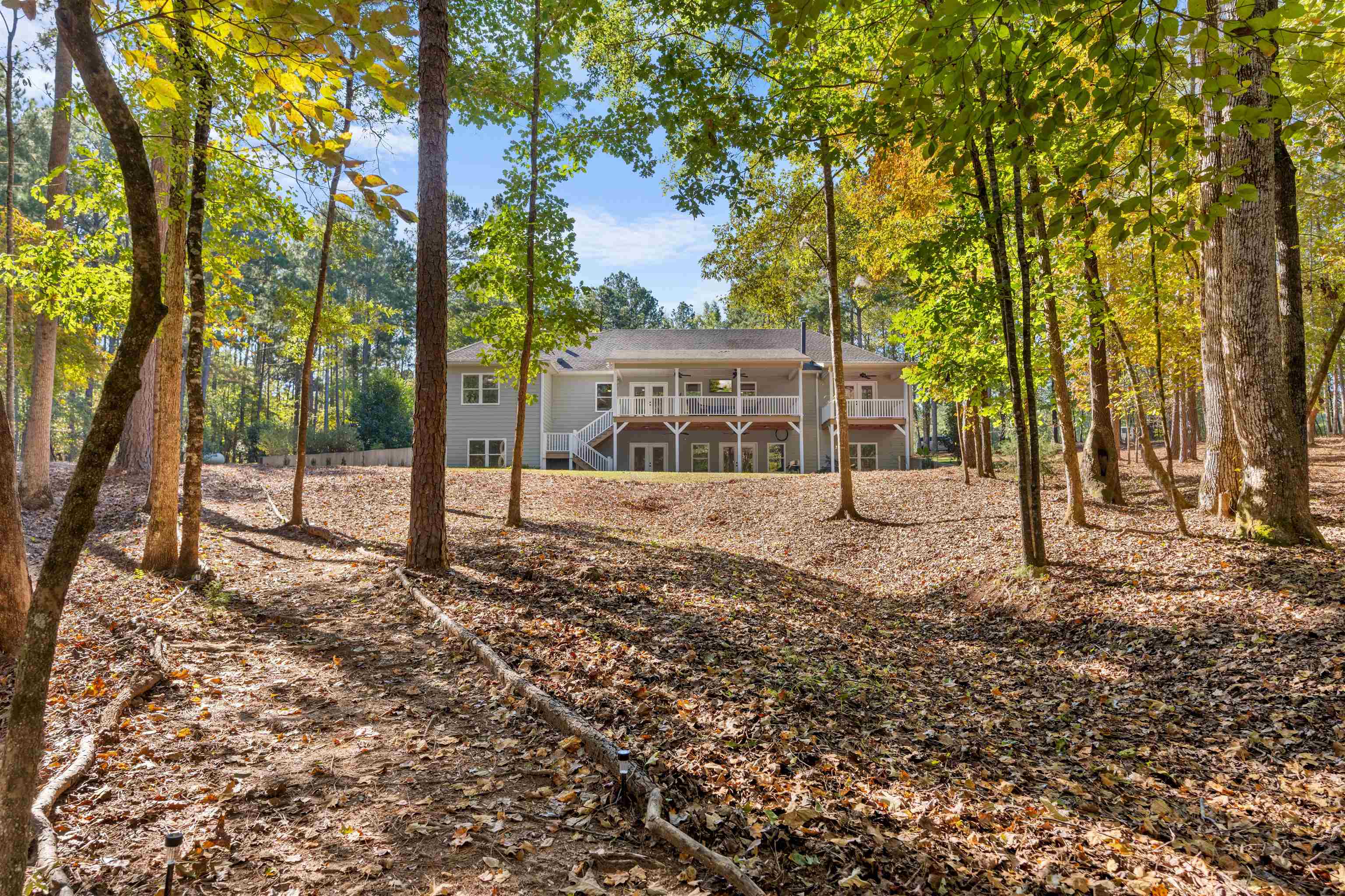 198 DEERFIELD LANE