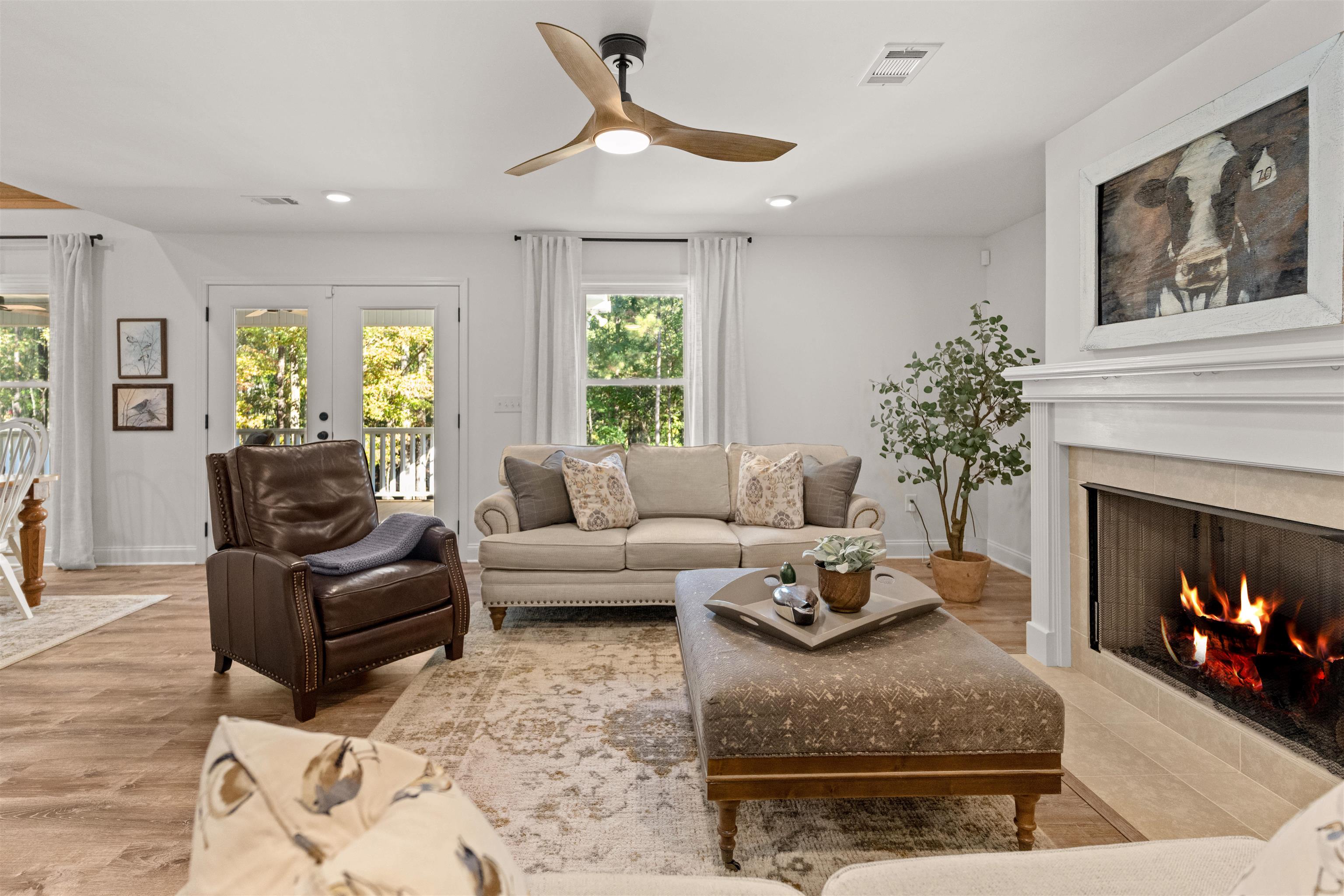 198 DEERFIELD LANE