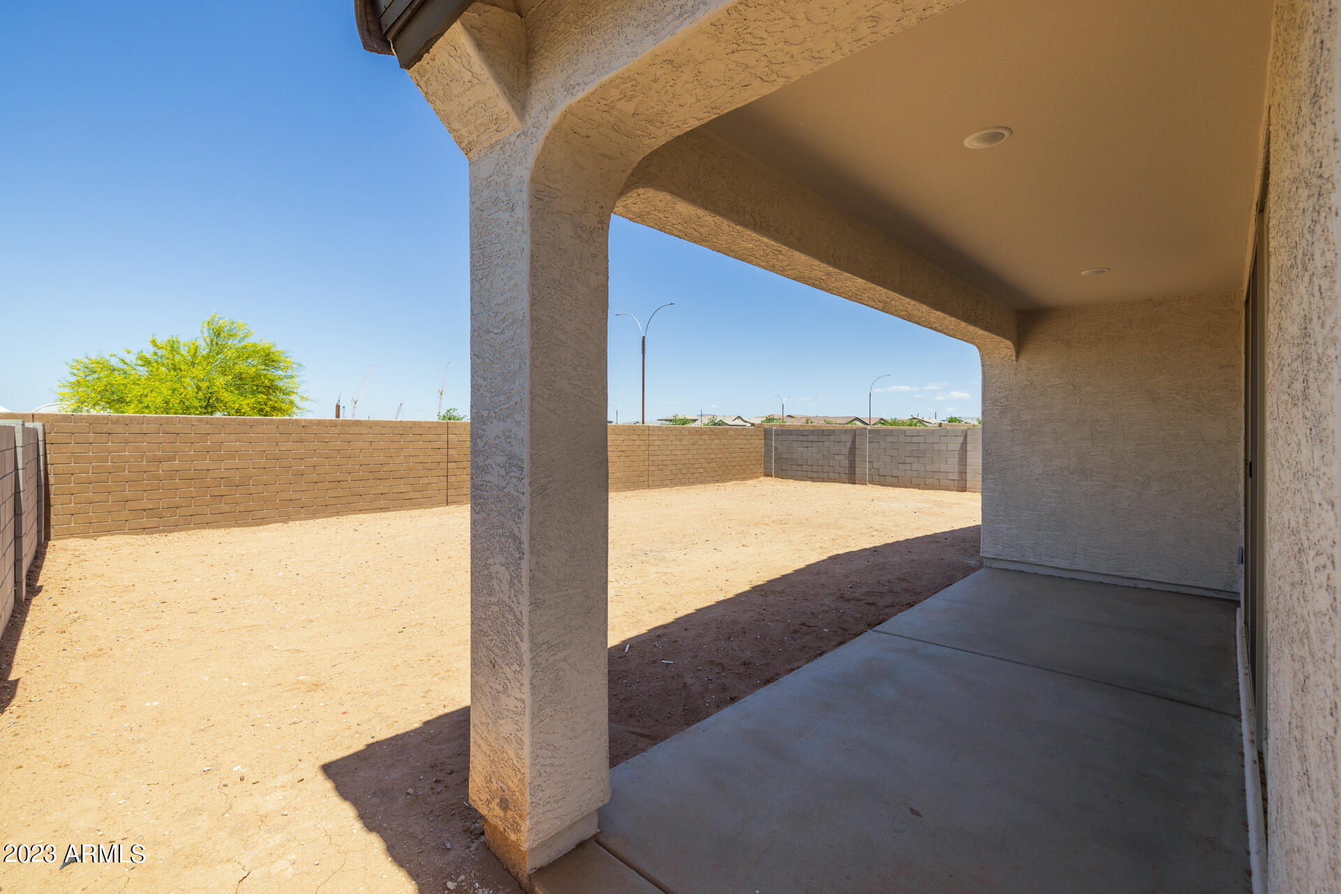 9712 E RAINBOW Avenue