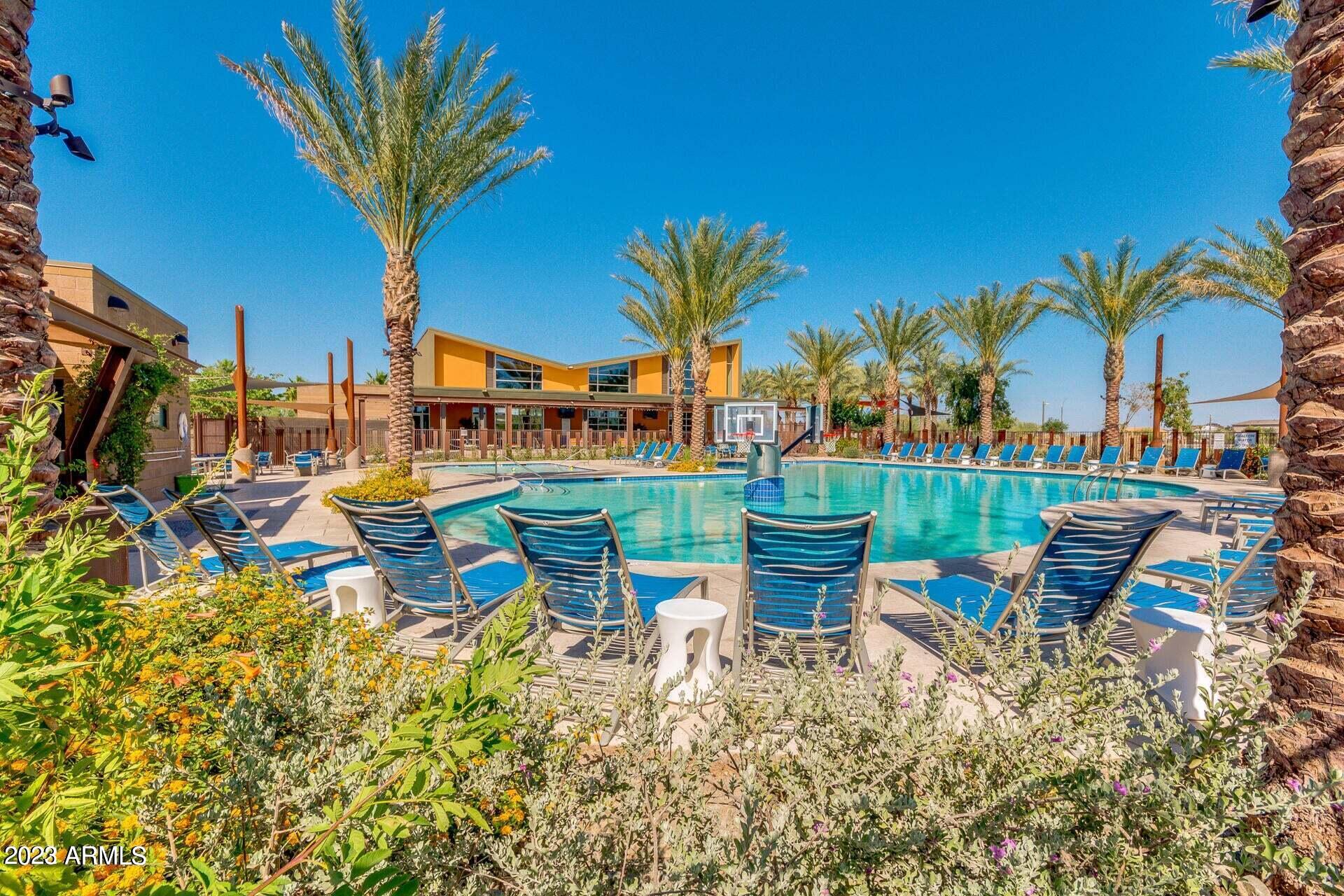 9712 E RAINBOW Avenue