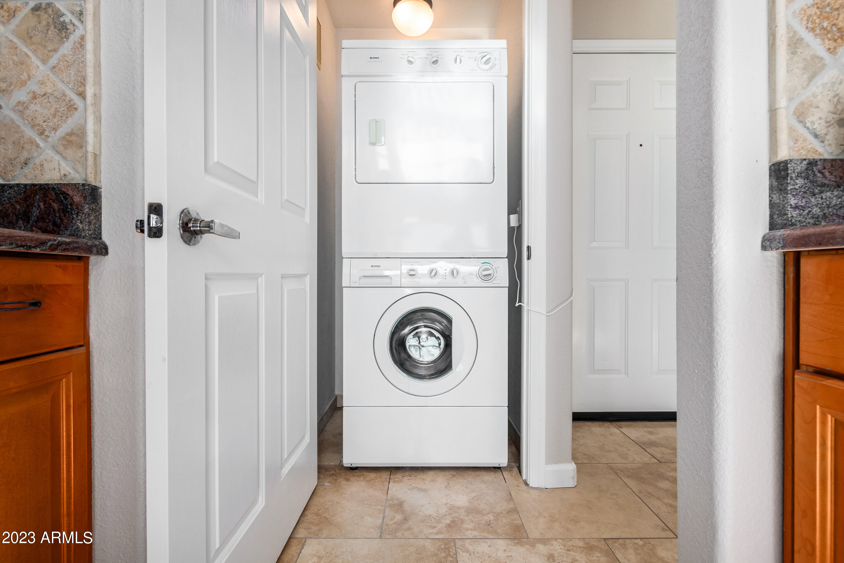 420 W 1ST Street, 328