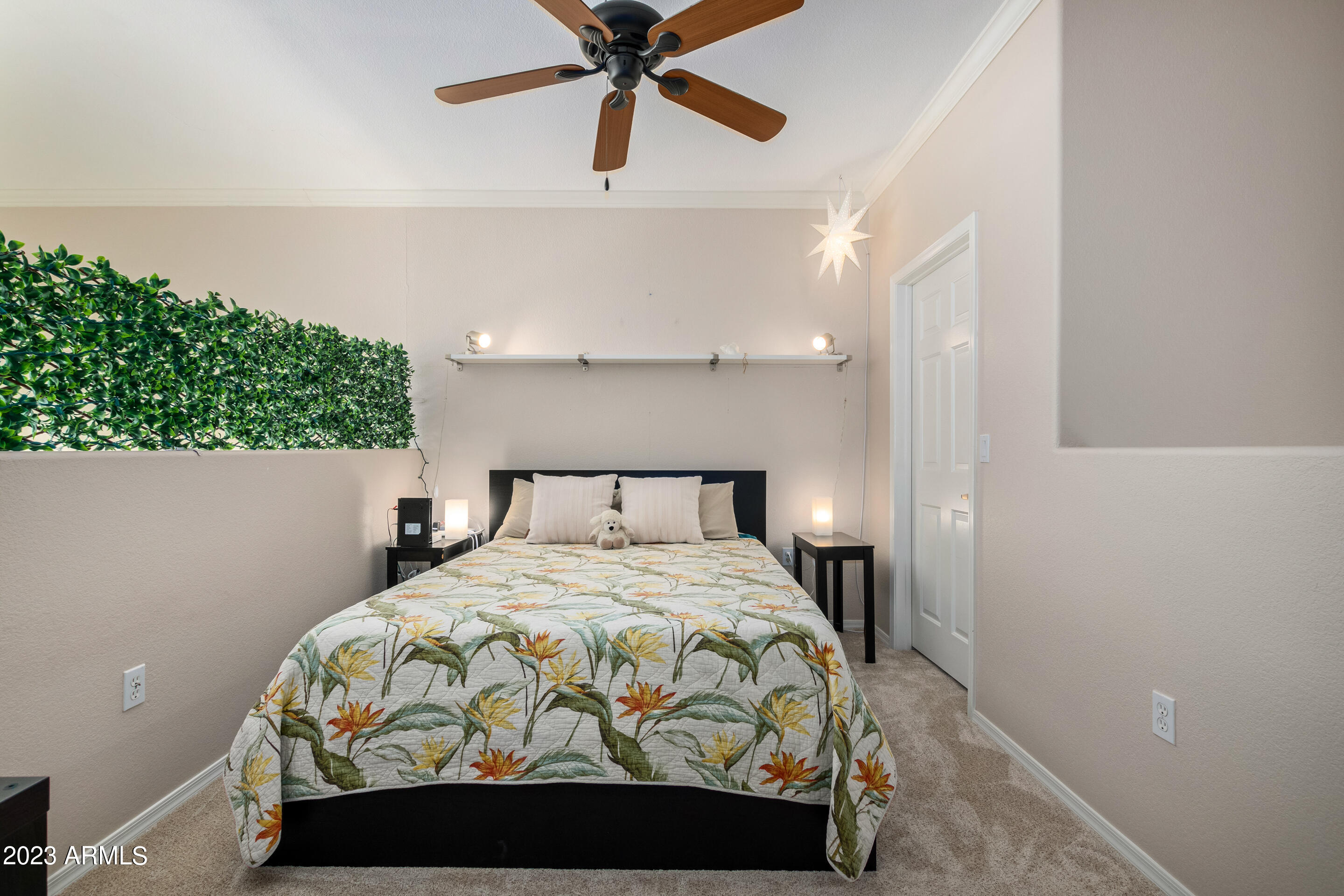 420 W 1ST Street, 328