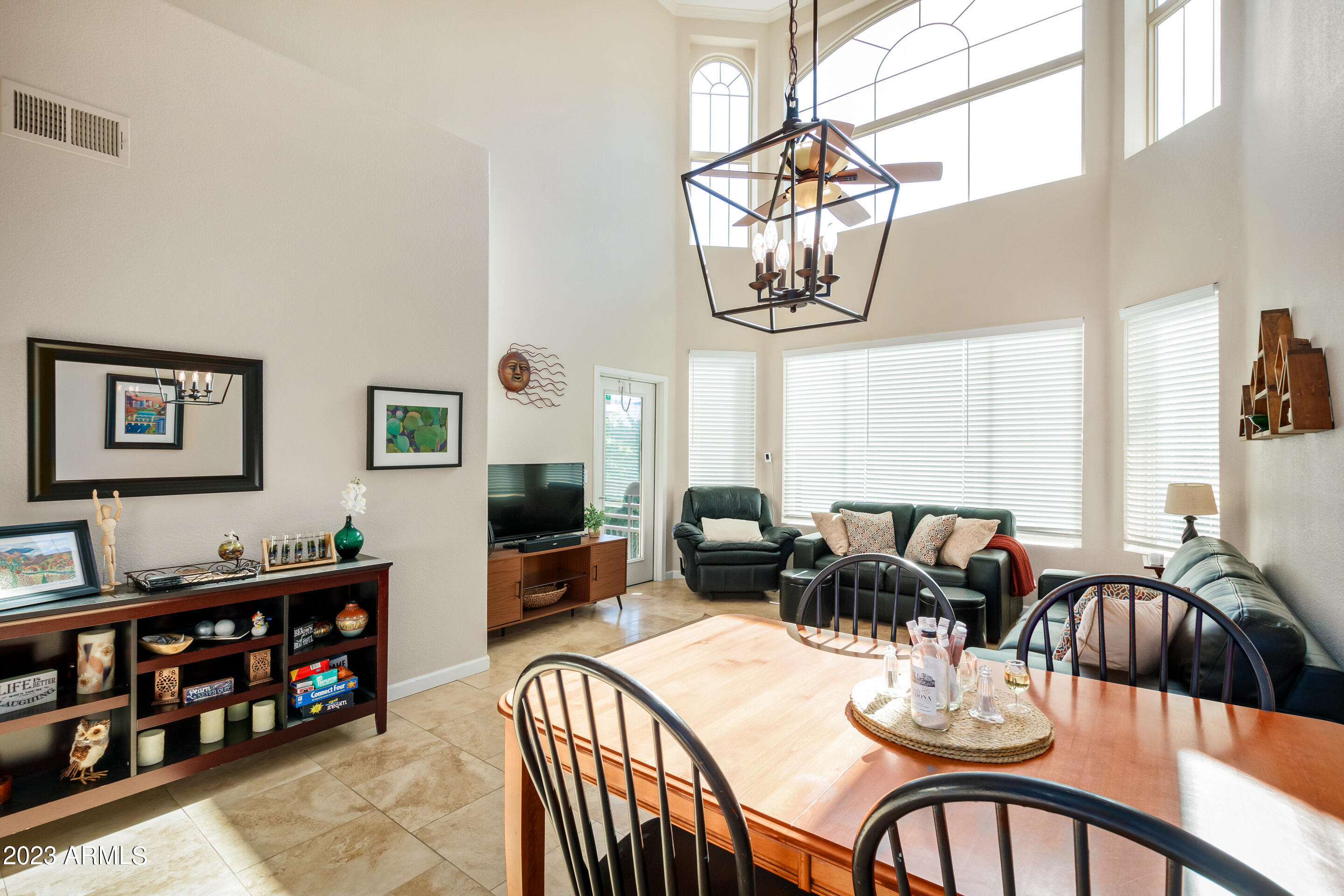 420 W 1ST Street, 328