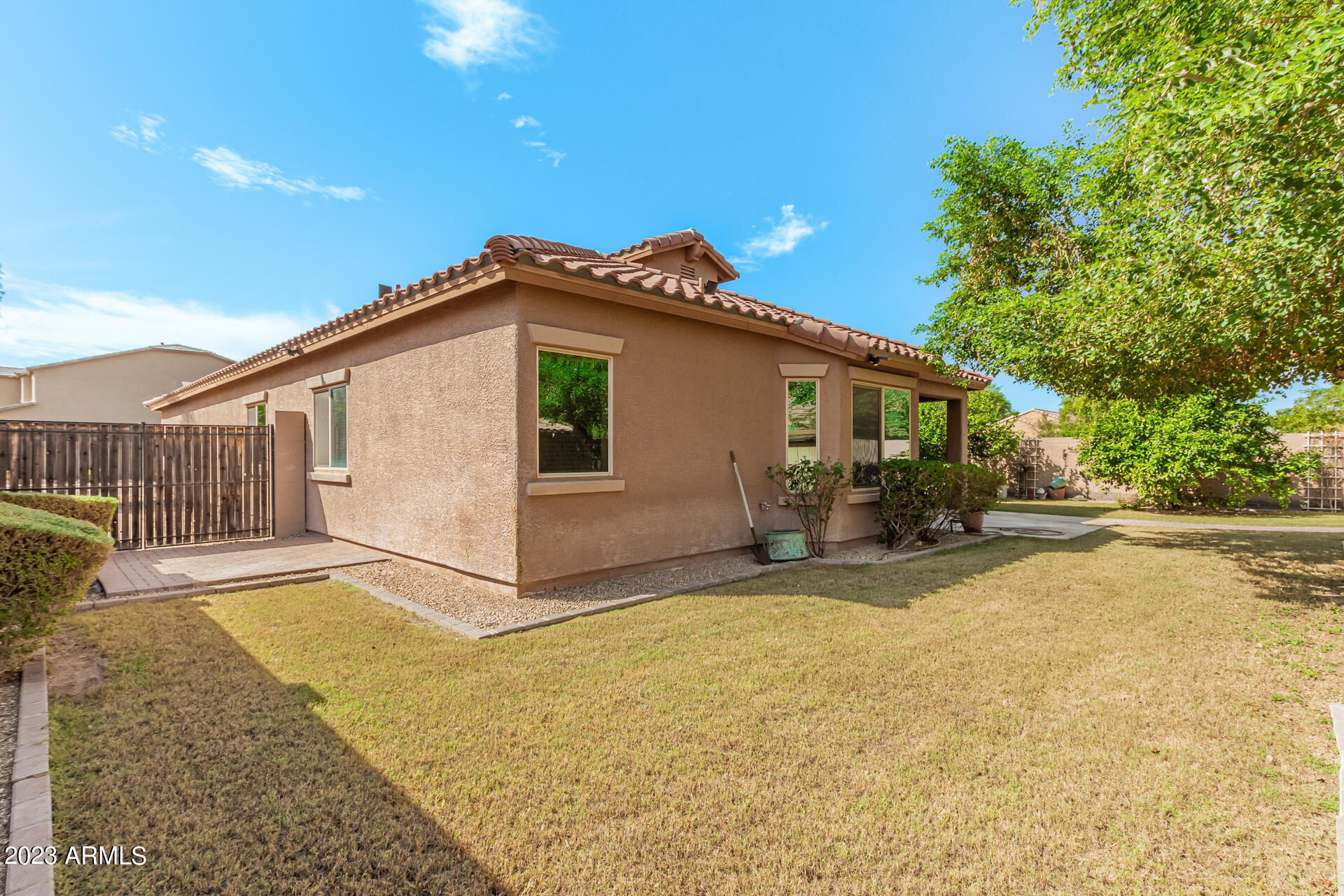 5638 W PEDRO Lane