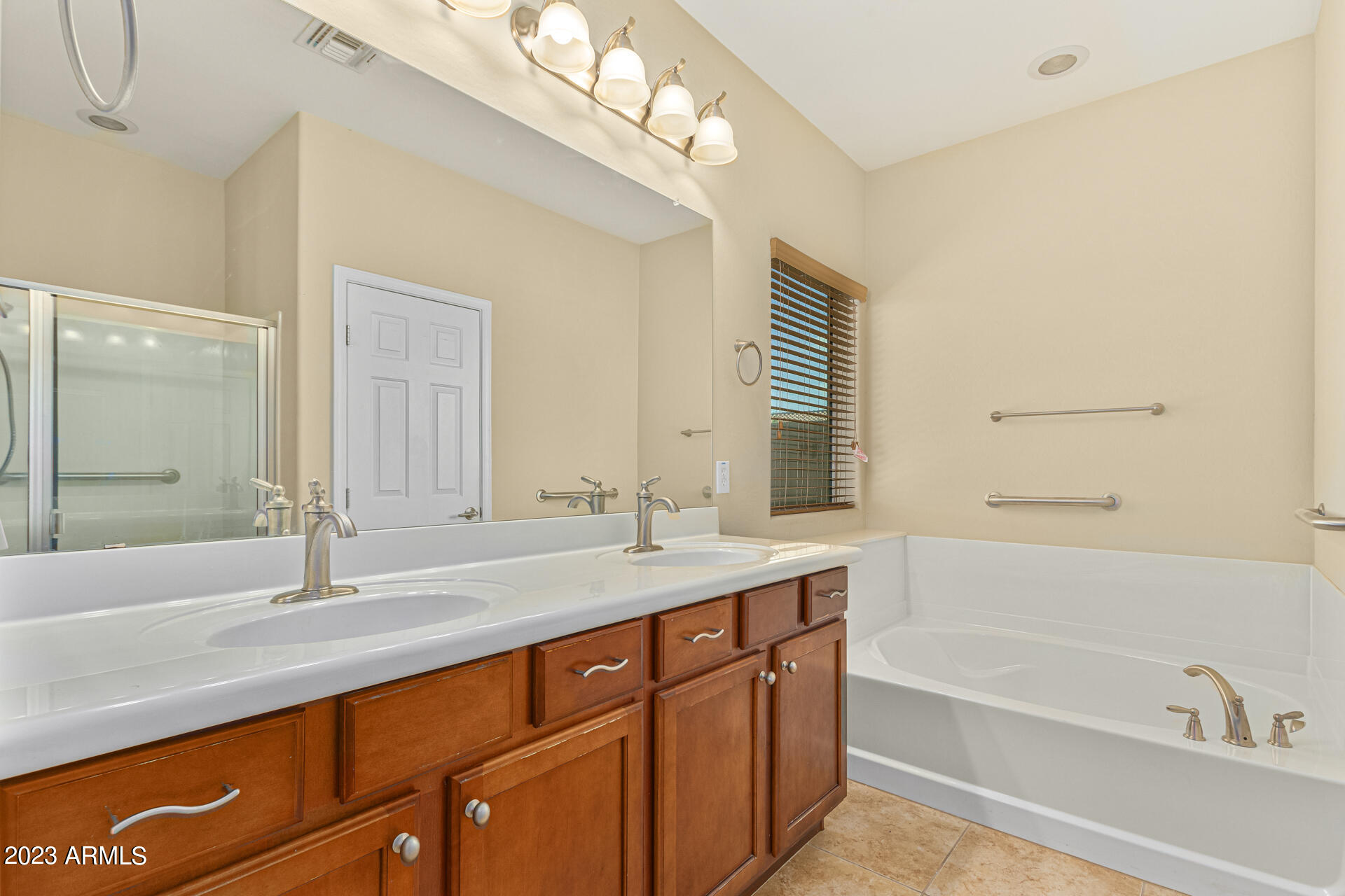 5638 W PEDRO Lane